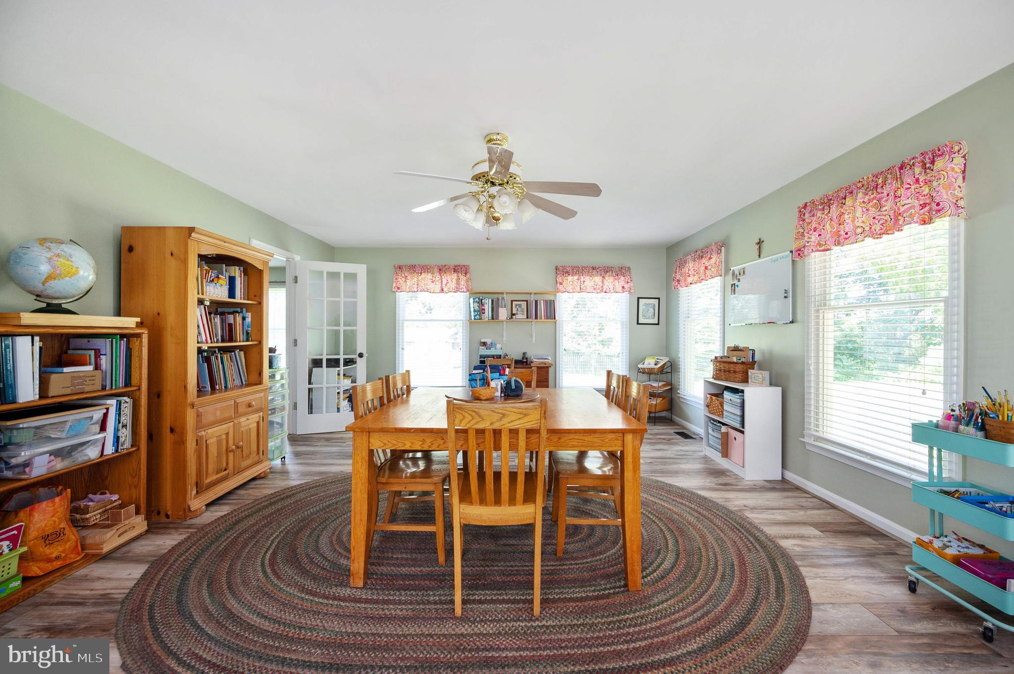 FOX CHASE - Residential