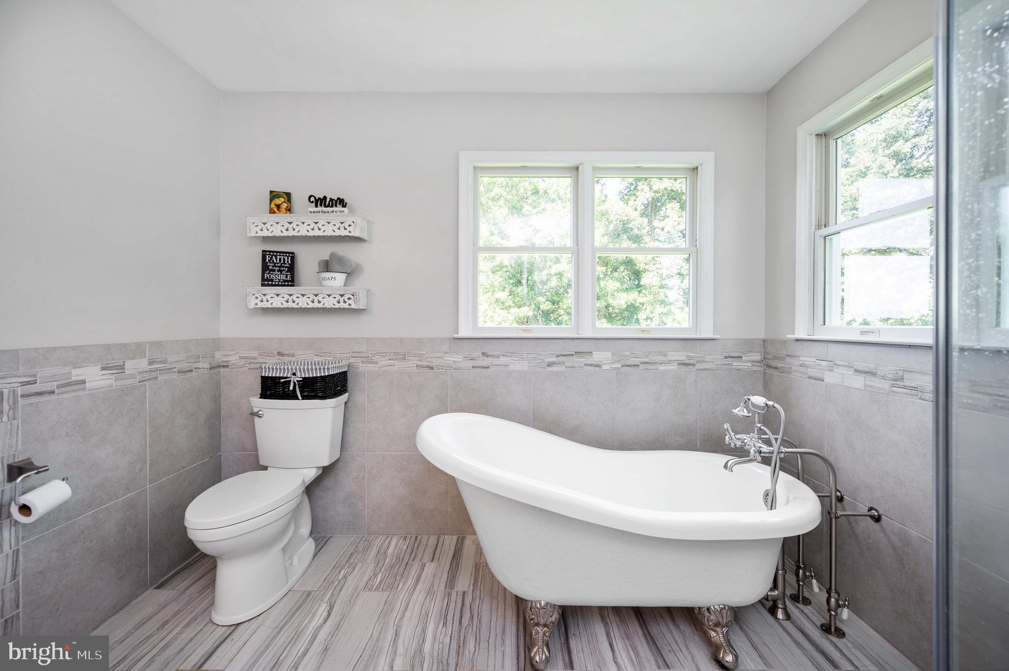 FOX CHASE - Residential