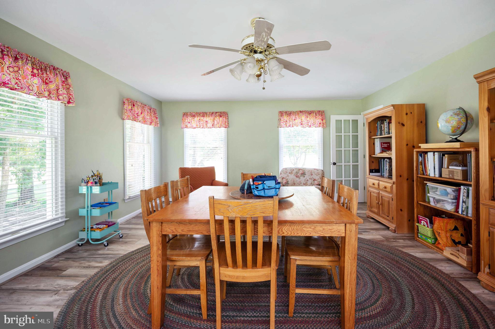 FOX CHASE - Residential