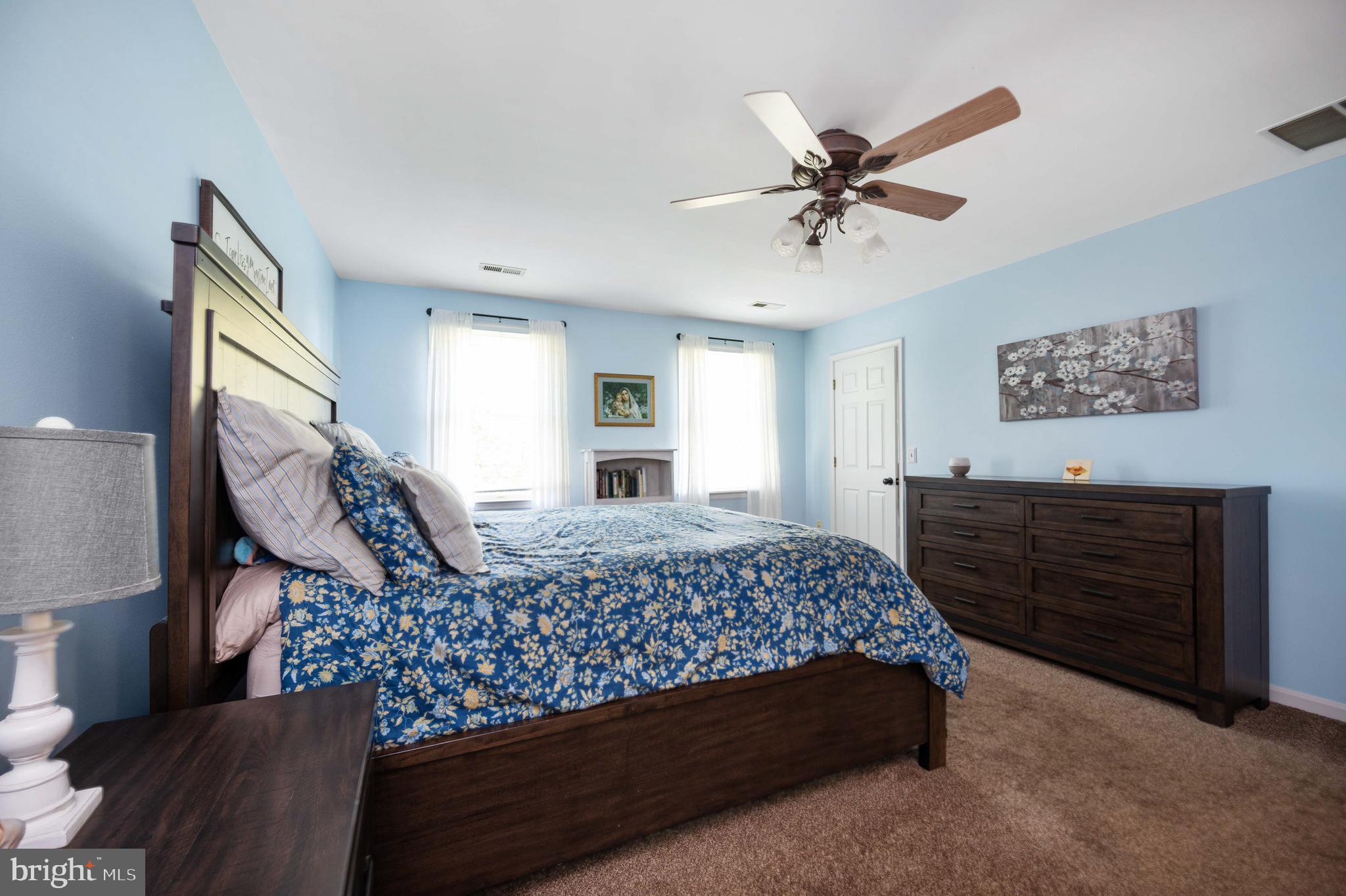 FOX CHASE - Residential