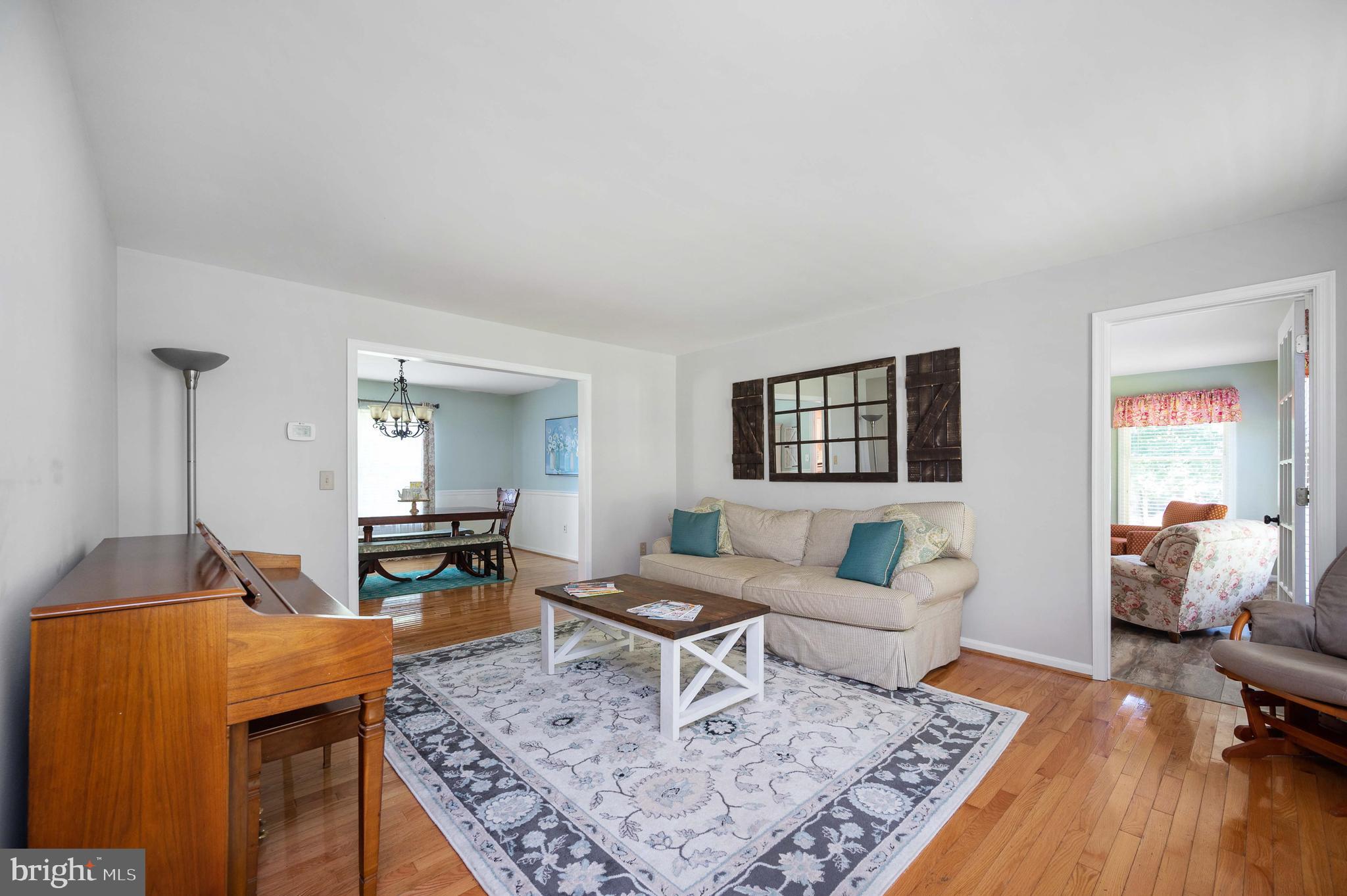 FOX CHASE - Residential