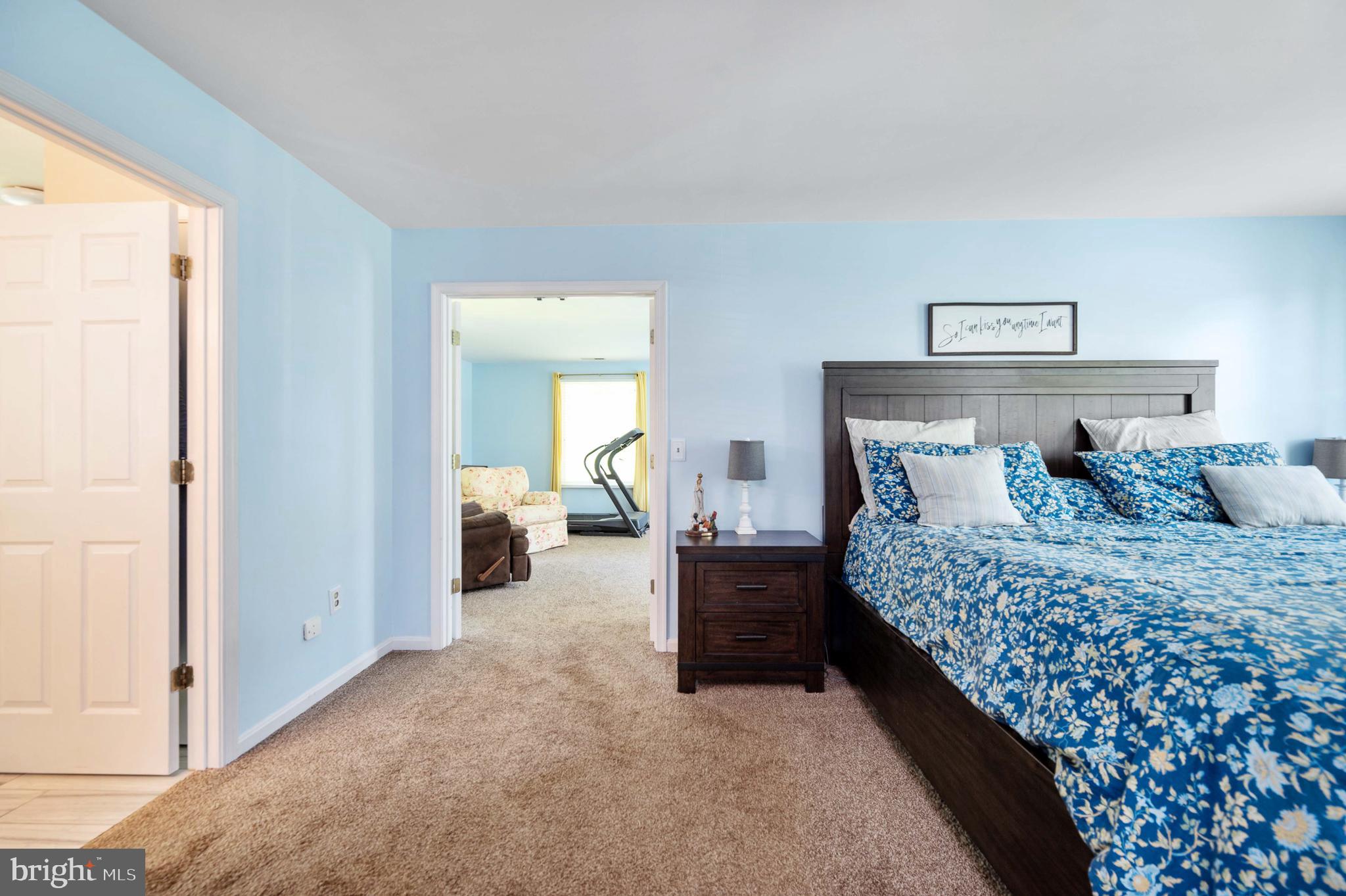 FOX CHASE - Residential