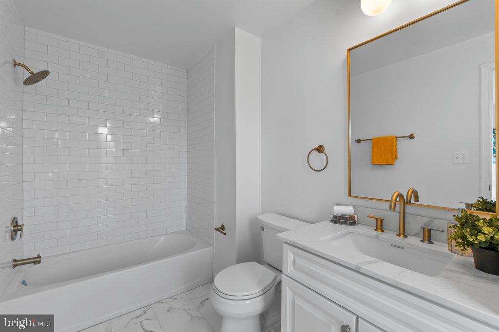 DOWNTOWN FREDERICK - Residential