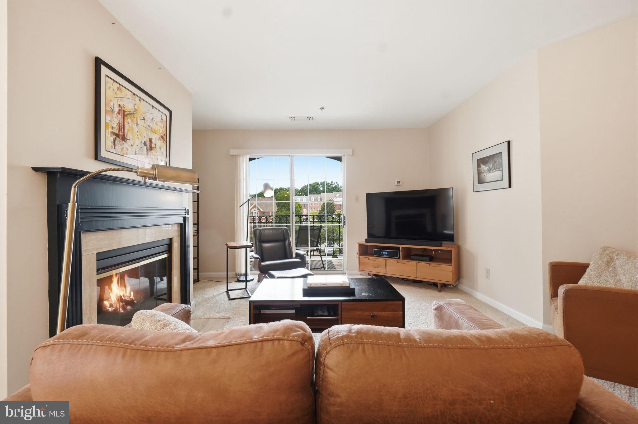 1100 QUAKER HILL DRIVE 305