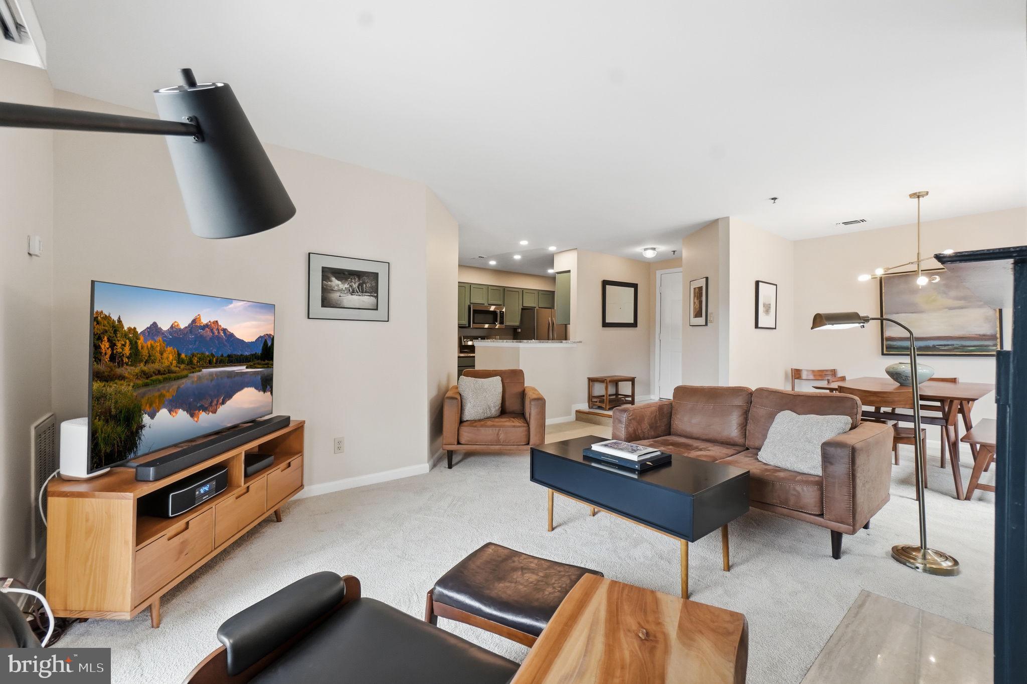 1100 QUAKER HILL DRIVE 305