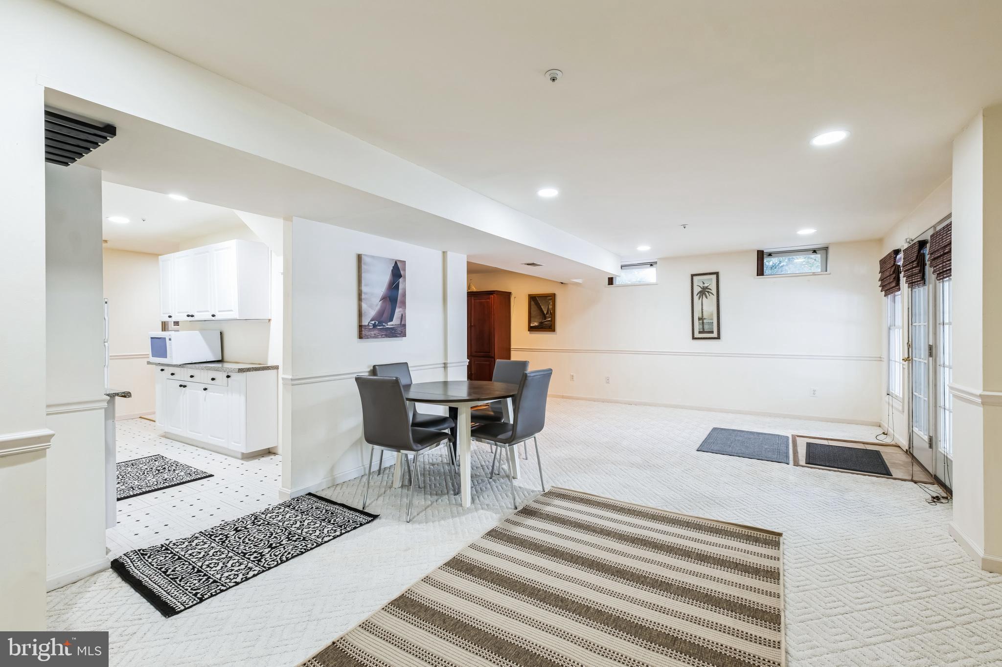 CALTOR MANOR - Residential Lease