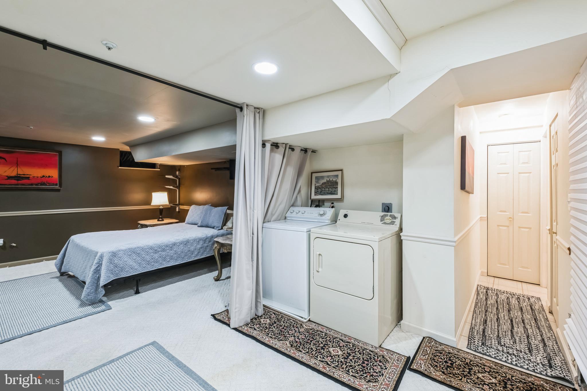 CALTOR MANOR - Residential Lease