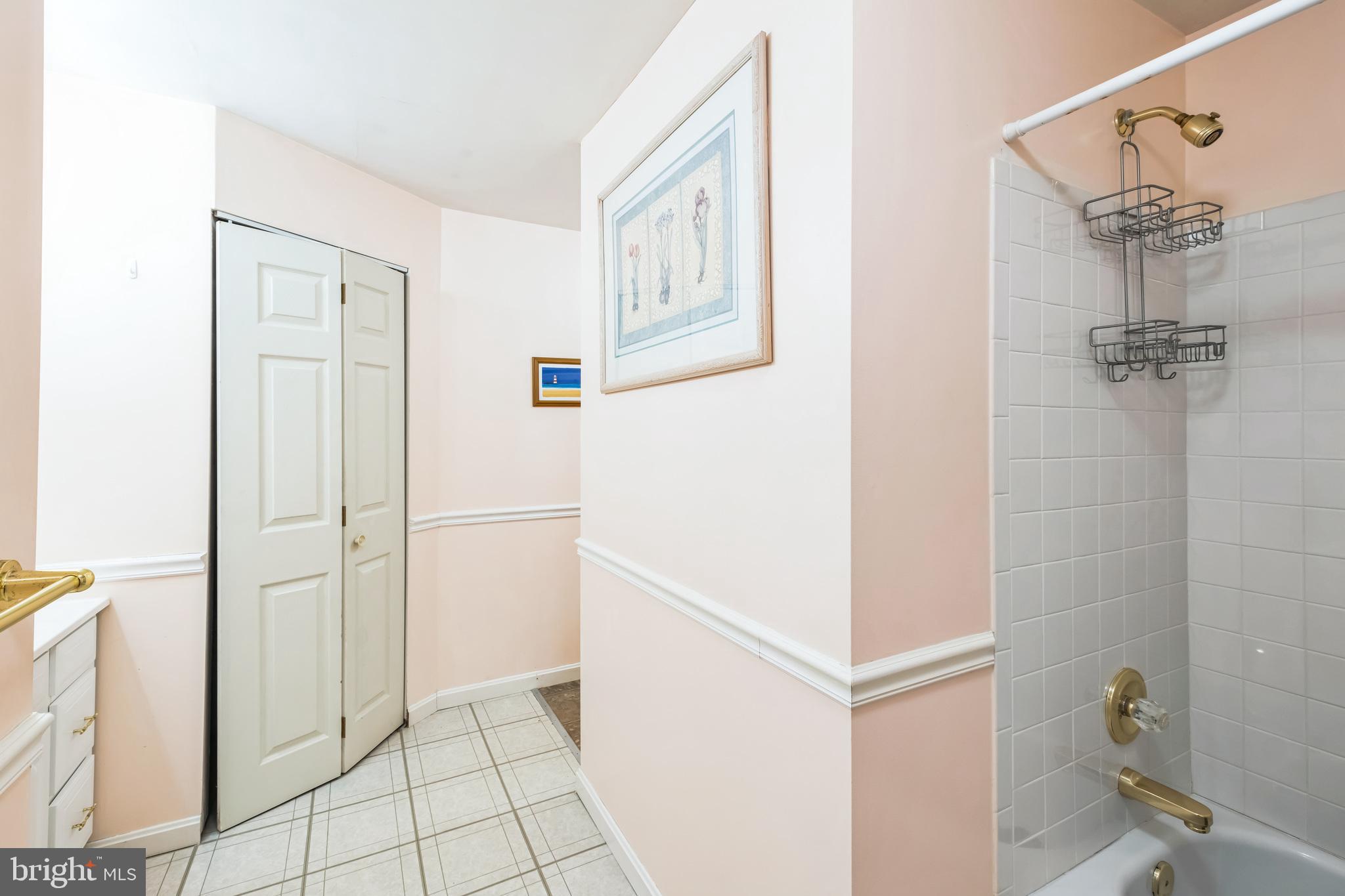 CALTOR MANOR - Residential Lease