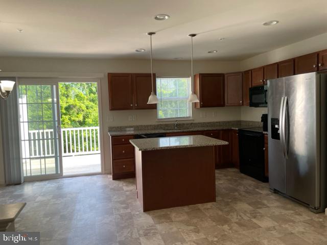 LAUREL RIDGE - Residential Lease