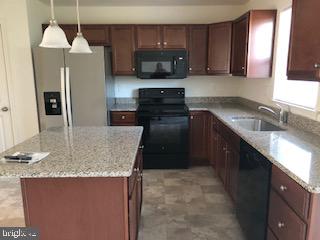 LAUREL RIDGE - Residential Lease