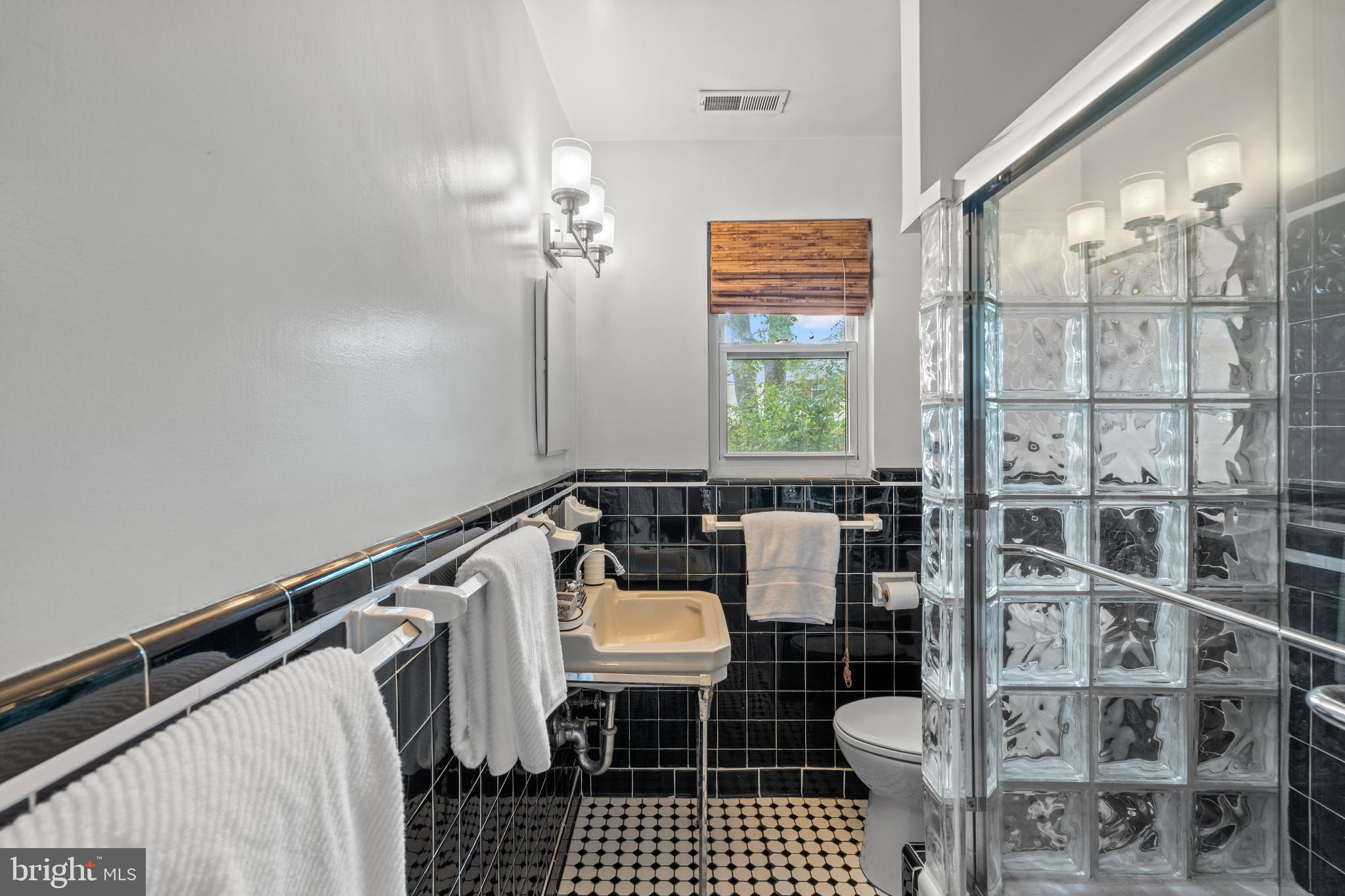 INDIAN QUEEN OVERLOOK - Residential