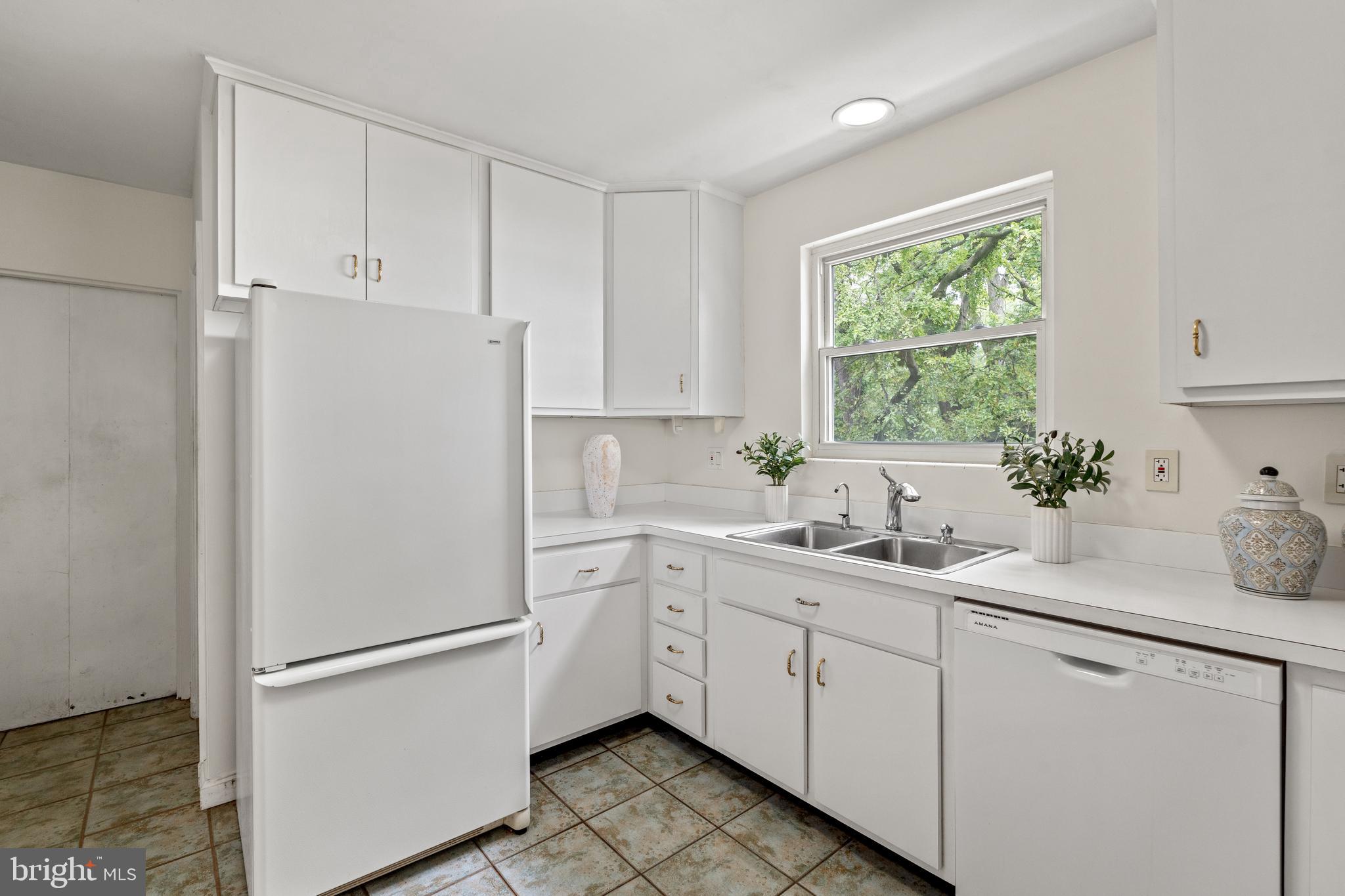 INDIAN QUEEN OVERLOOK - Residential