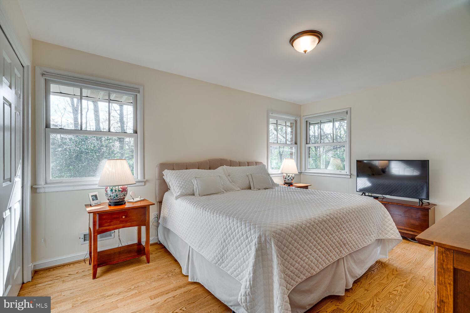 BELLEVUE FOREST - Residential