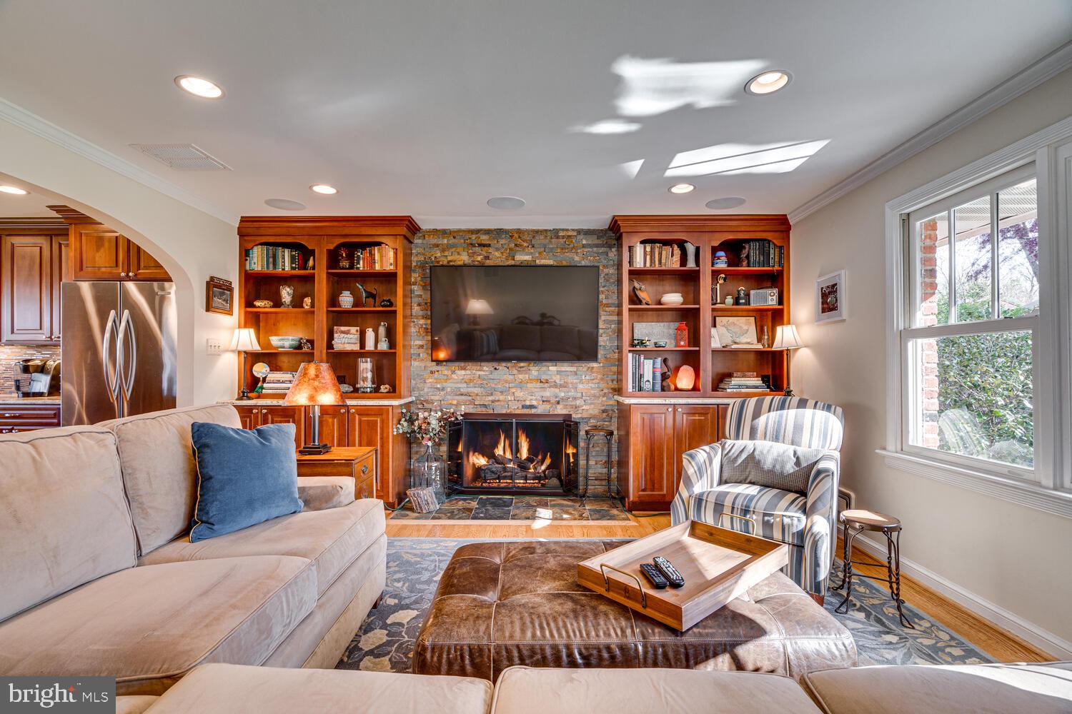 BELLEVUE FOREST - Residential