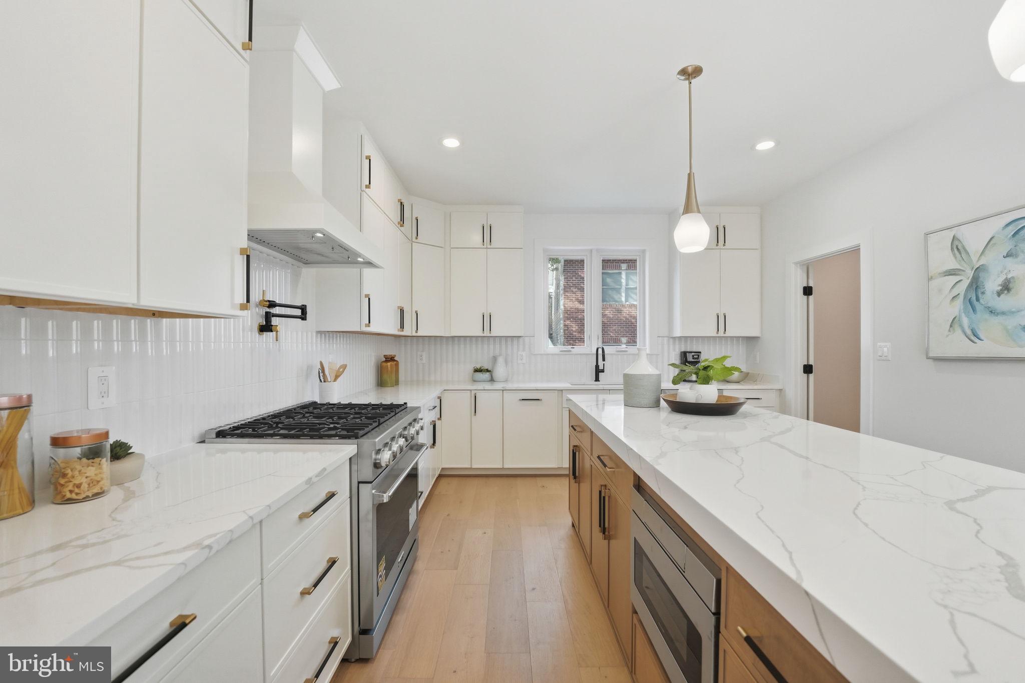 ANNALEE HEIGHTS - Residential