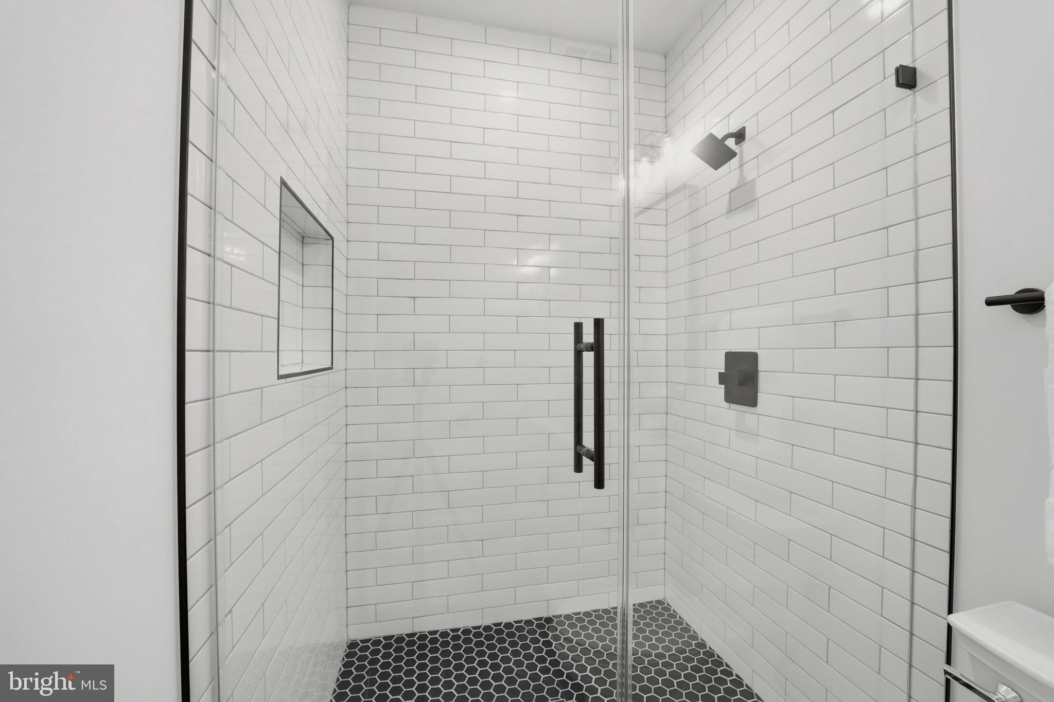 ANNALEE HEIGHTS - Residential