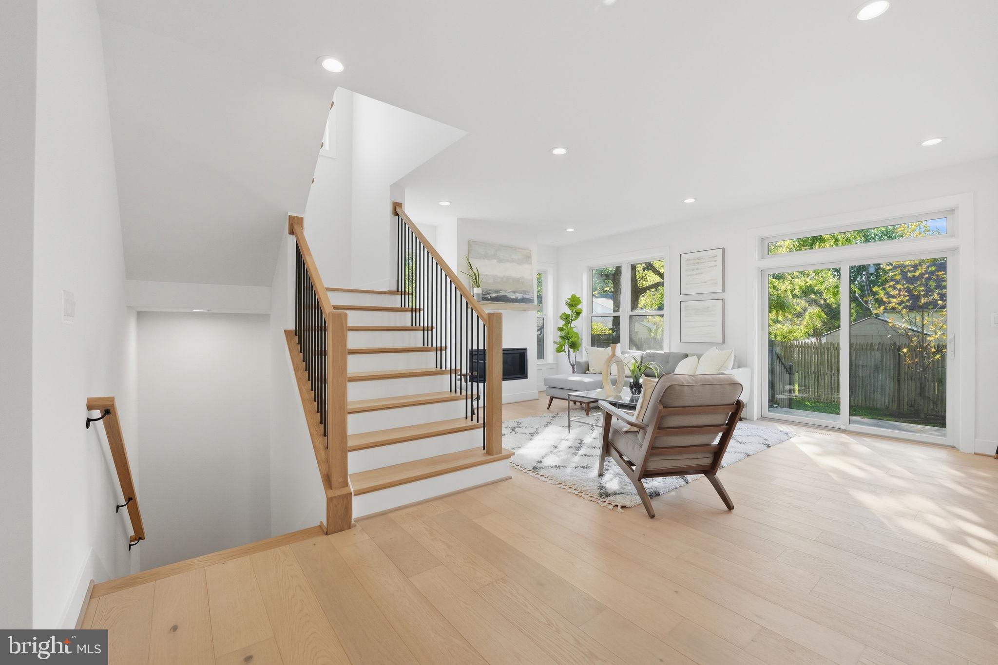 ANNALEE HEIGHTS - Residential