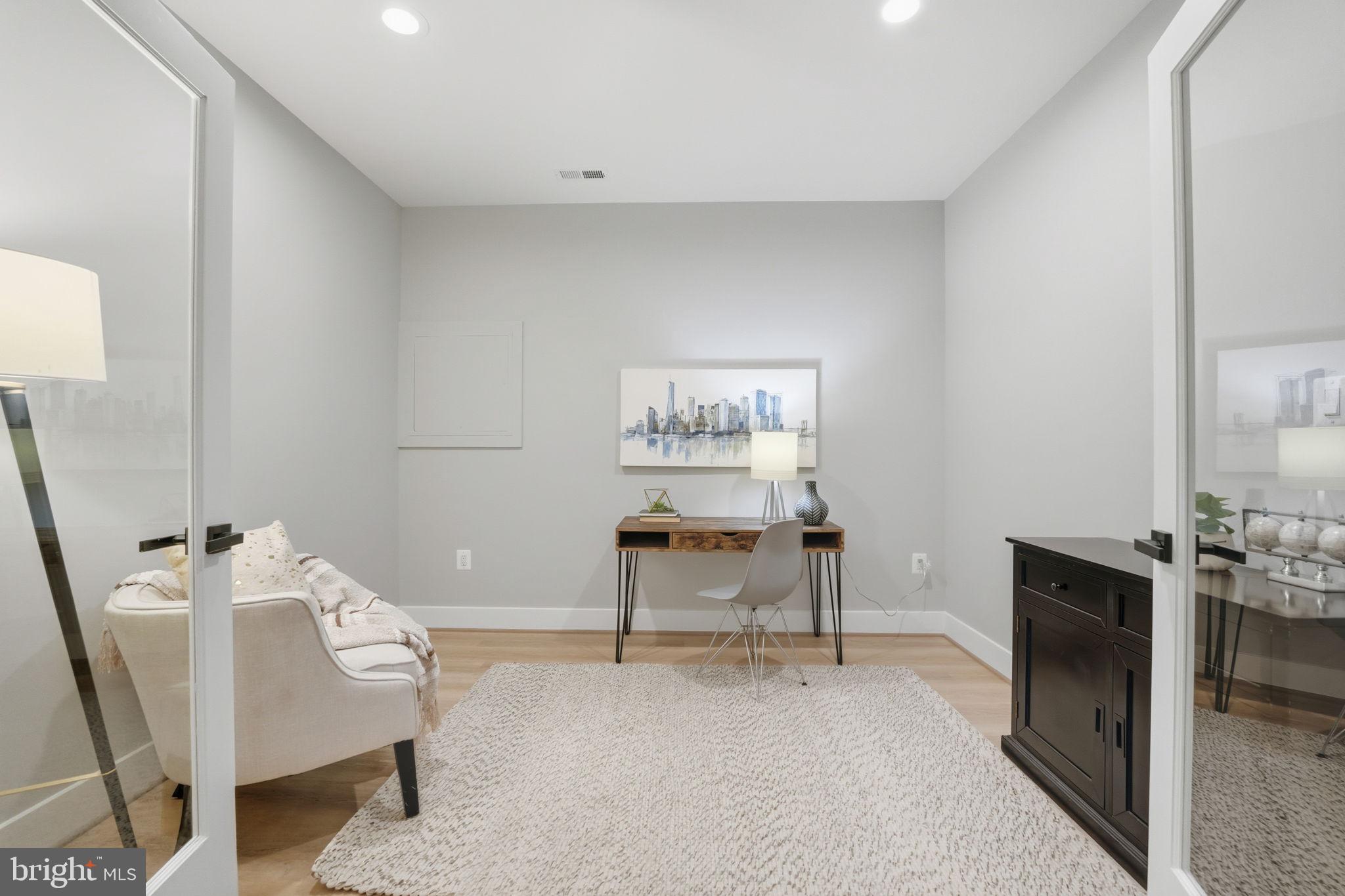 ANNALEE HEIGHTS - Residential