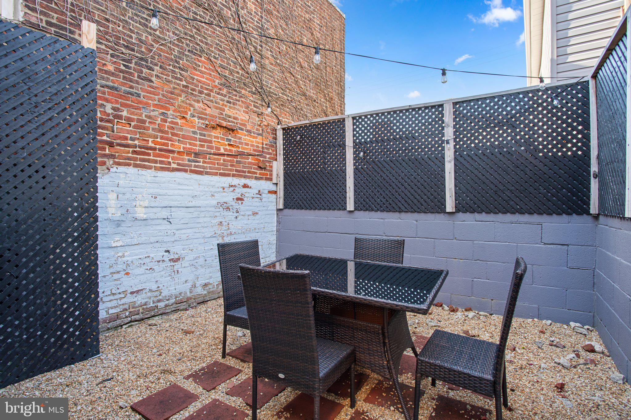 BUTCHERS HILL - Residential