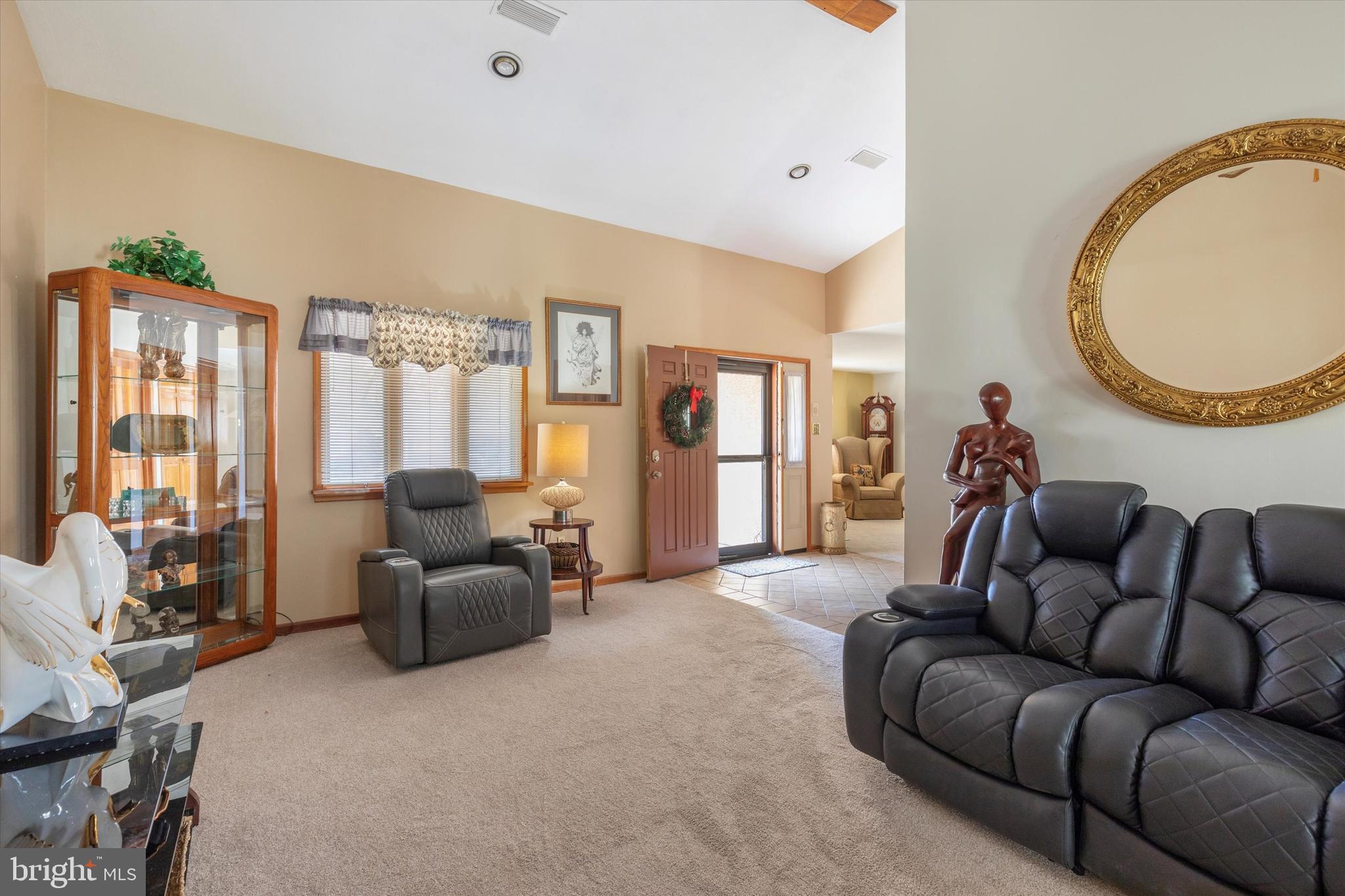 NORRISTOWN - Residential