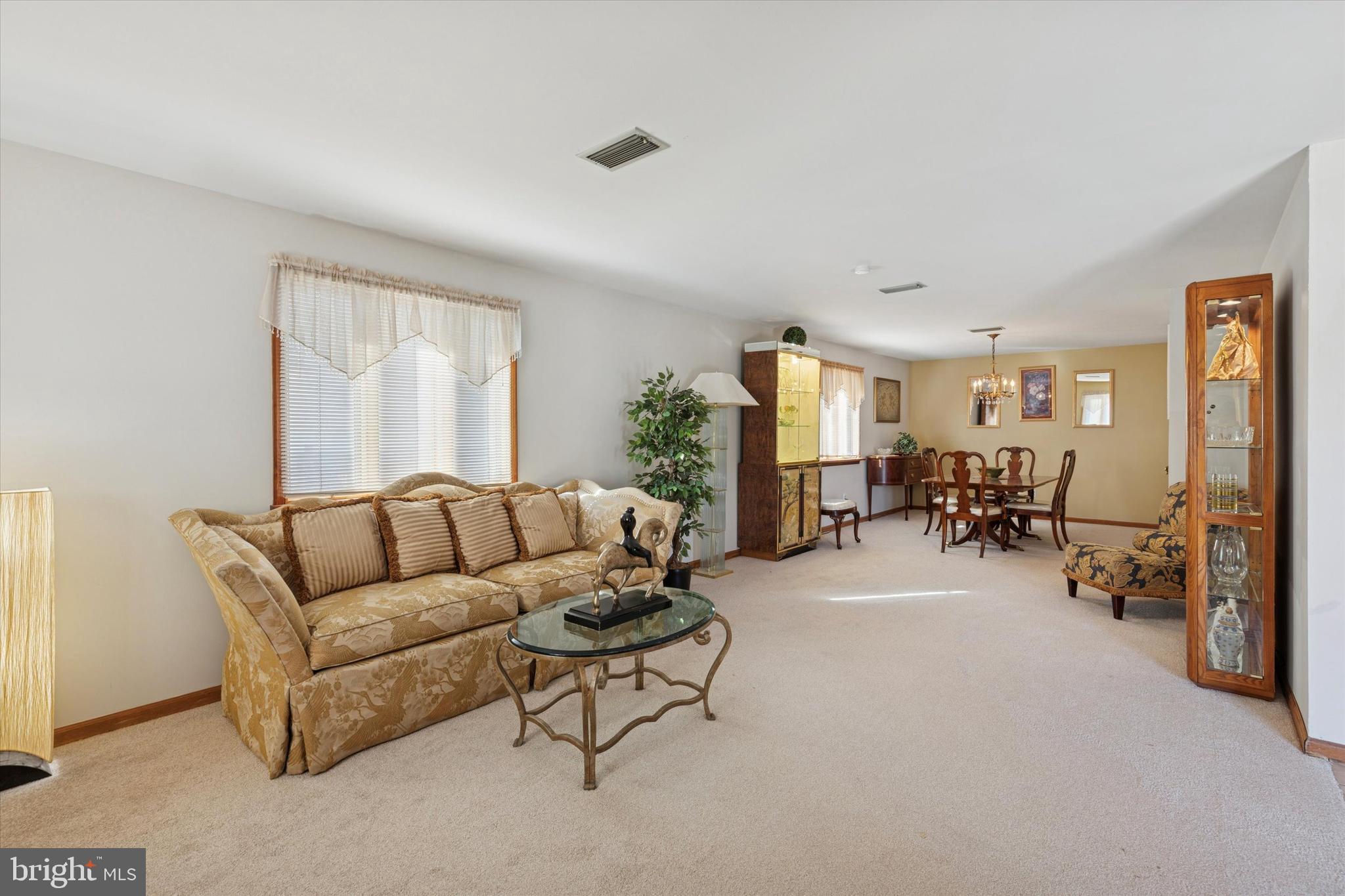 NORRISTOWN - Residential