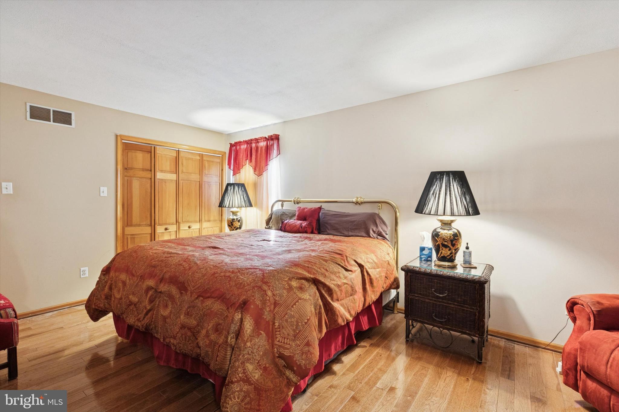 NORRISTOWN - Residential