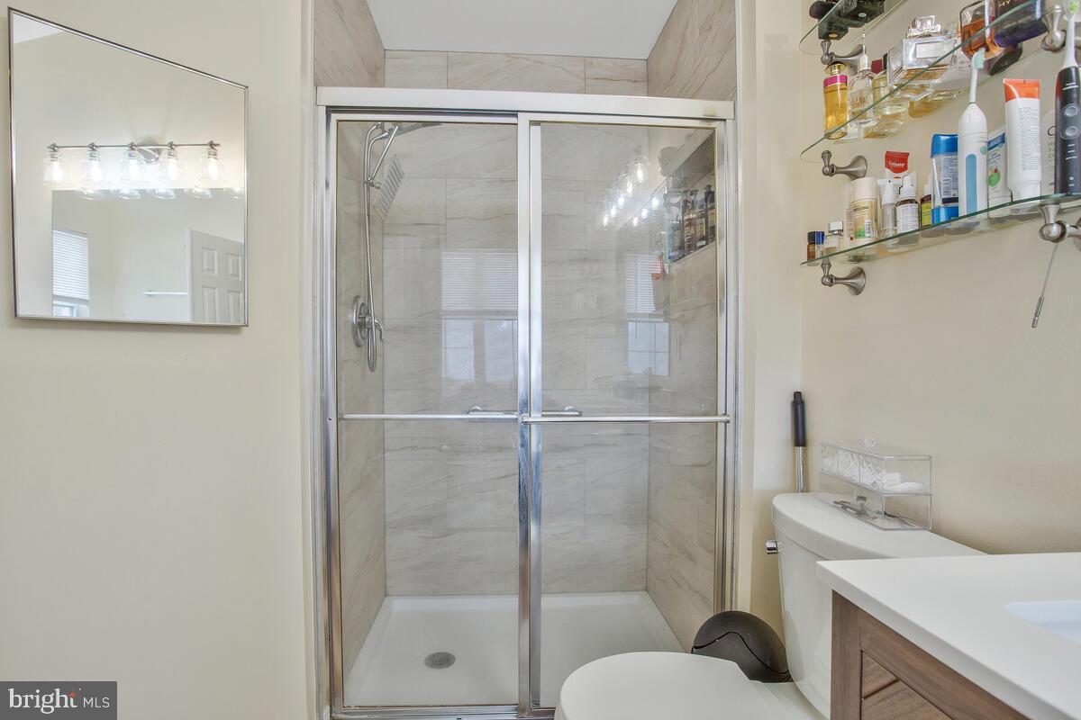 WOODVIEW VILLAGE - Residential Lease