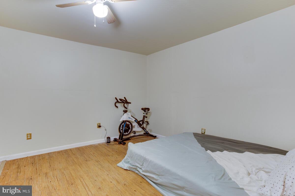 WOODVIEW VILLAGE - Residential Lease