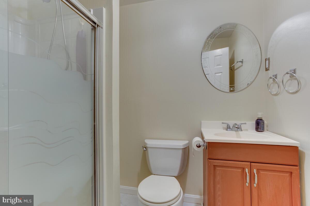 WOODVIEW VILLAGE - Residential Lease