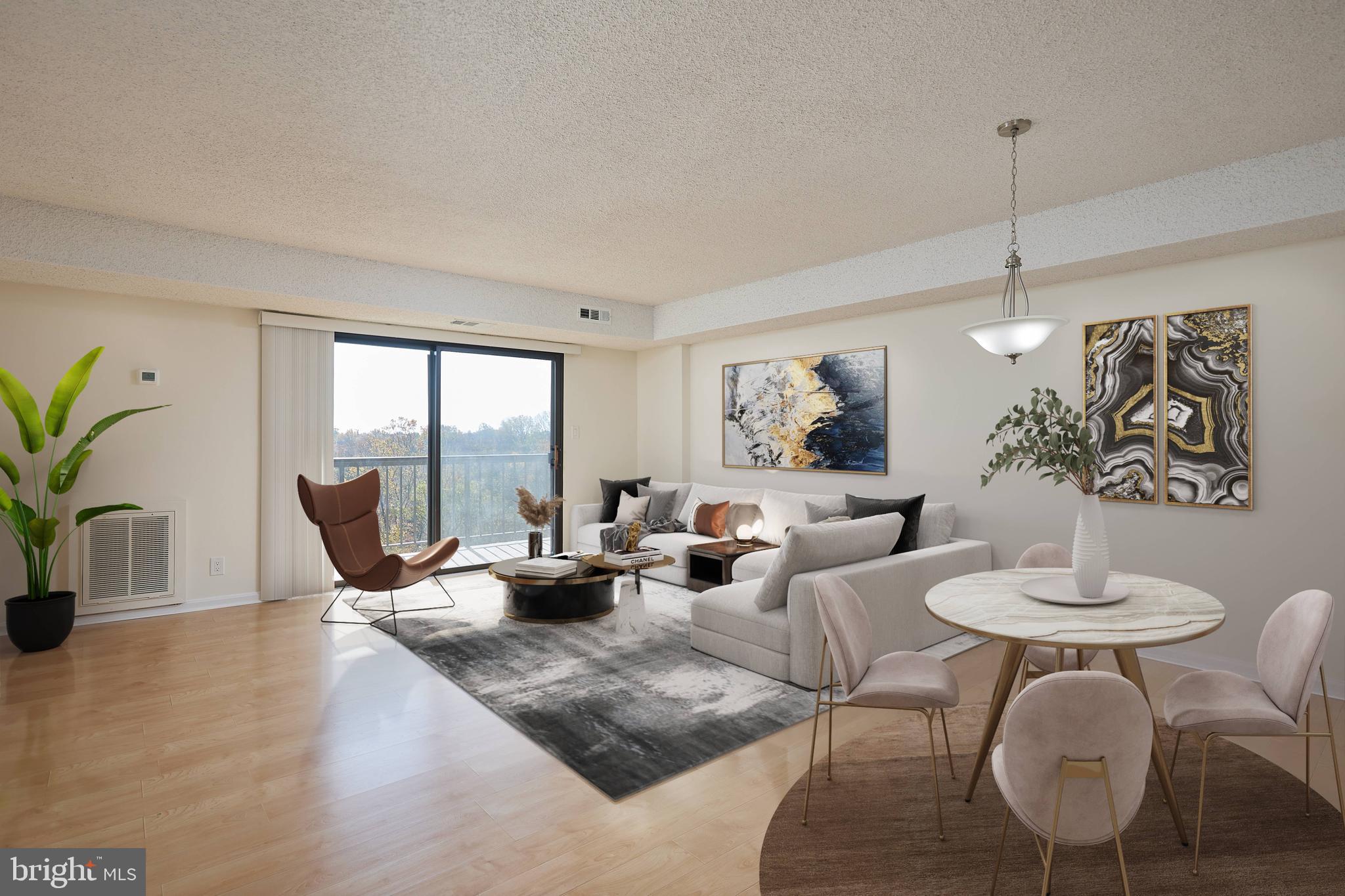 LAKESIDE PLAZA - Residential Lease