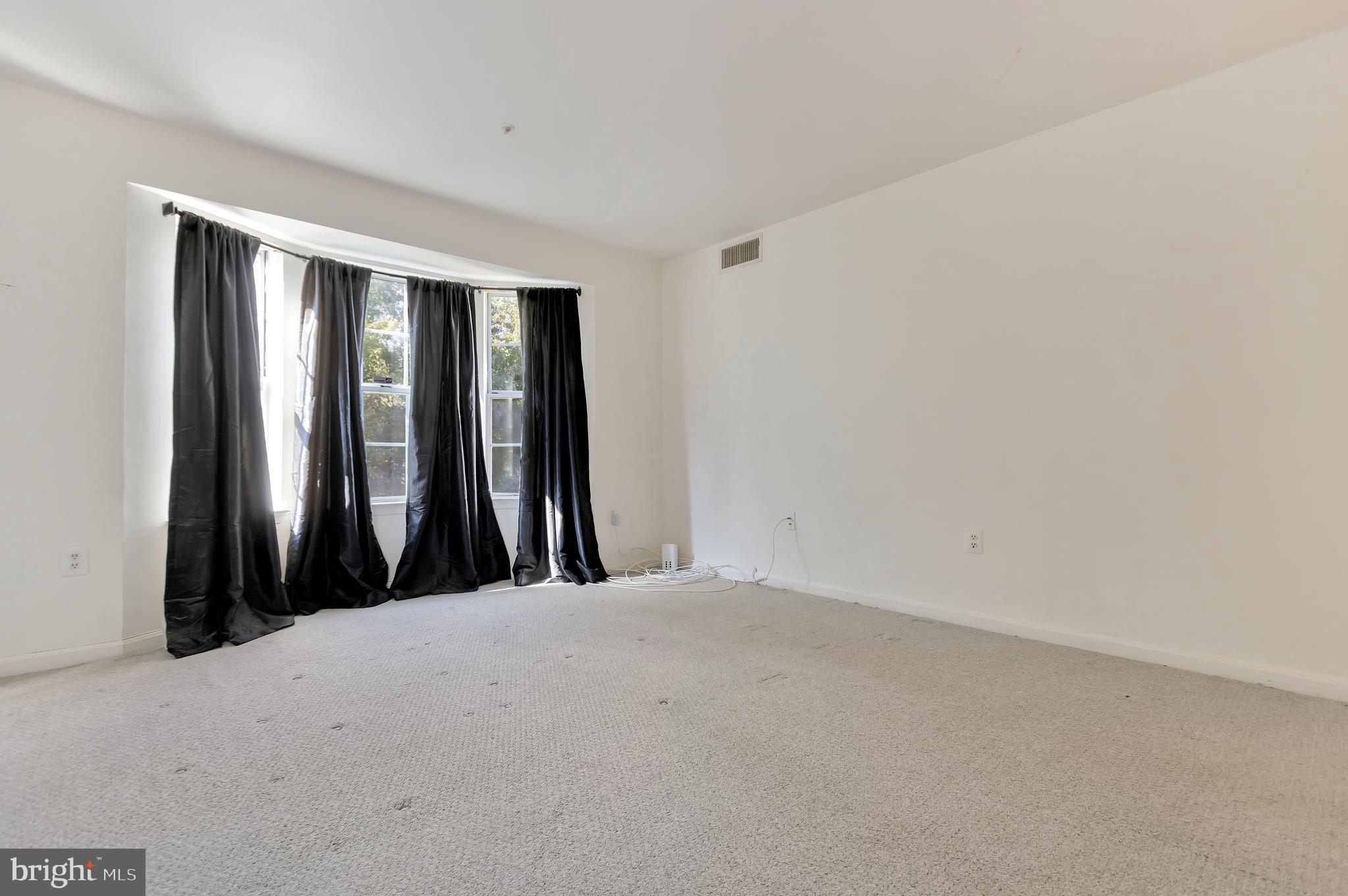 ROSECROFT COMMONS - Residential