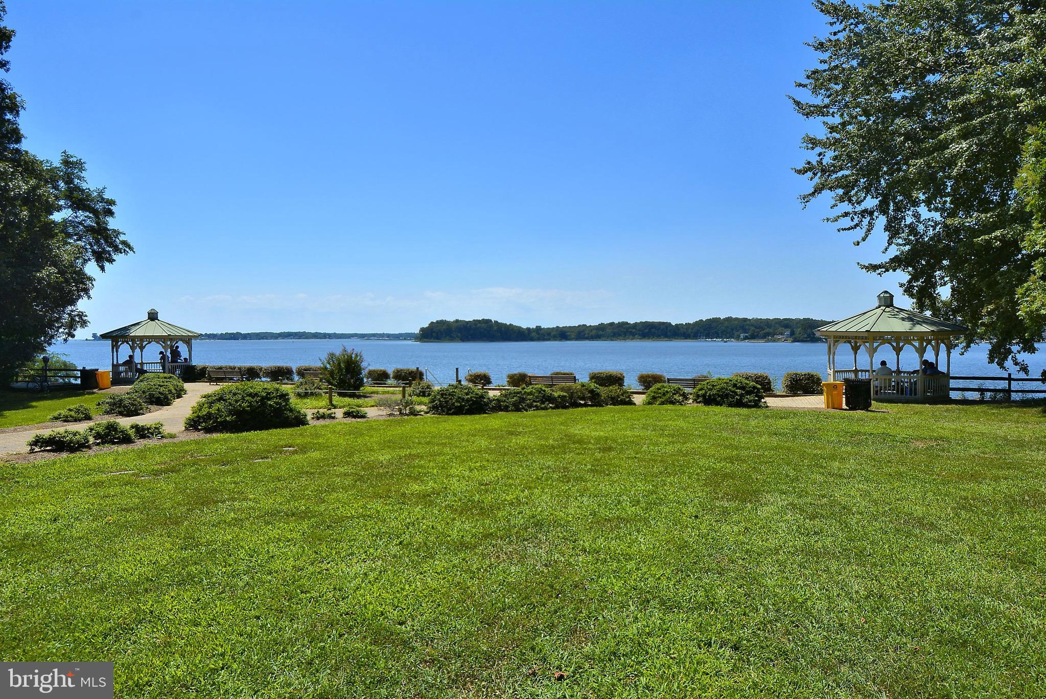 ANNAPOLIS OVERLOOK - Residential