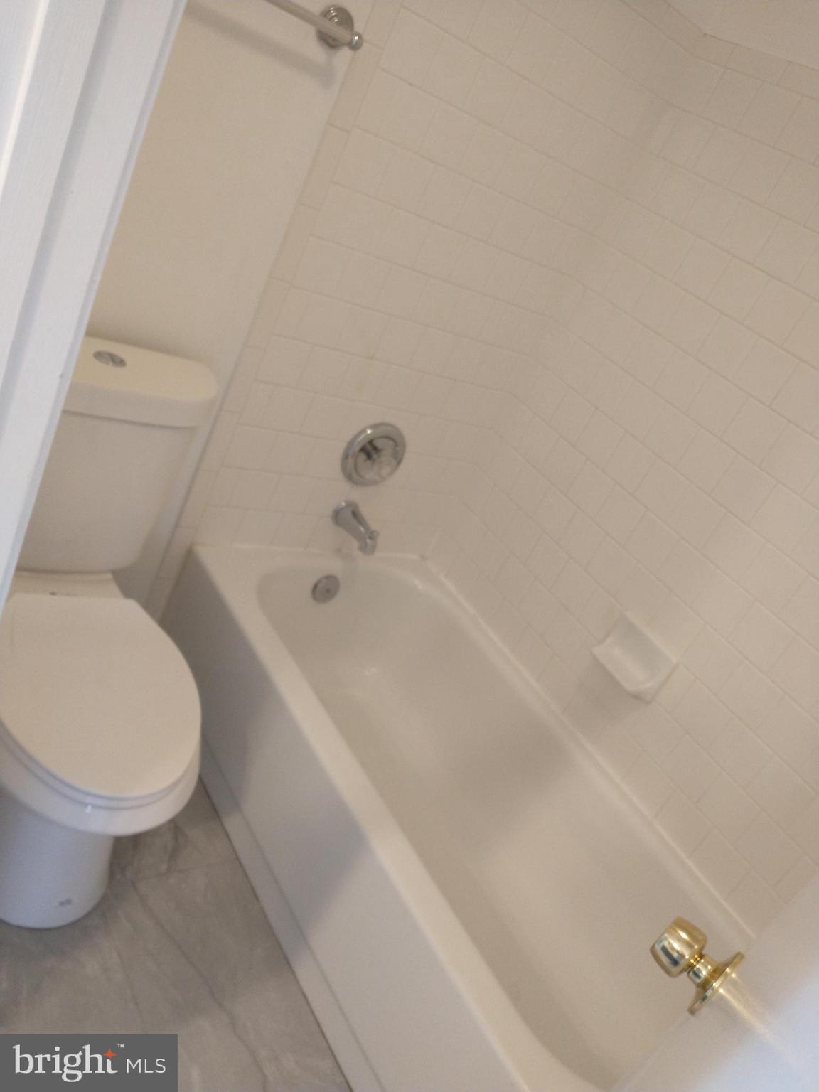 WAYSIDE VILLAGE - Residential Lease