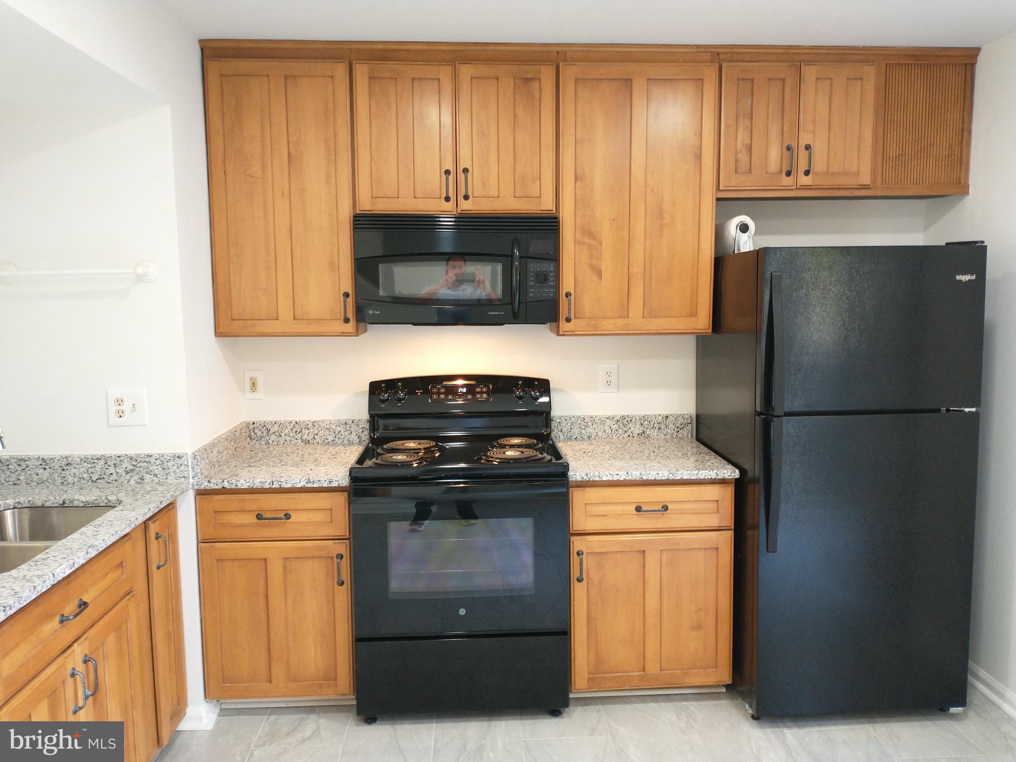 WAYSIDE VILLAGE - Residential Lease