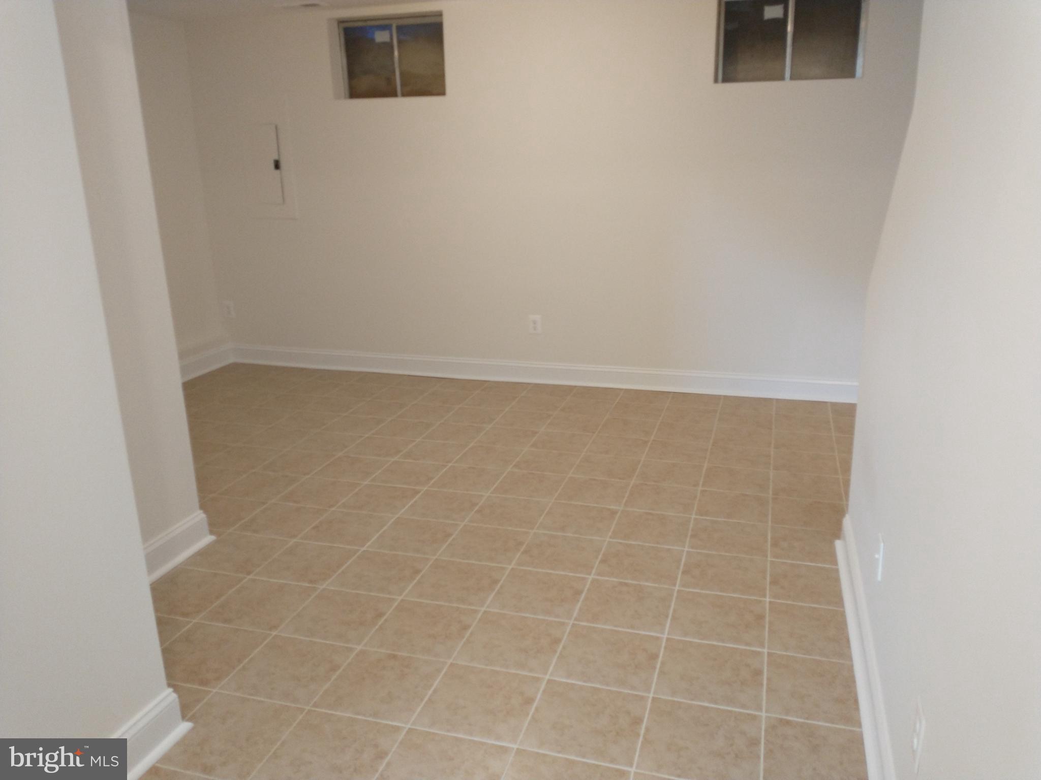 WAYSIDE VILLAGE - Residential Lease