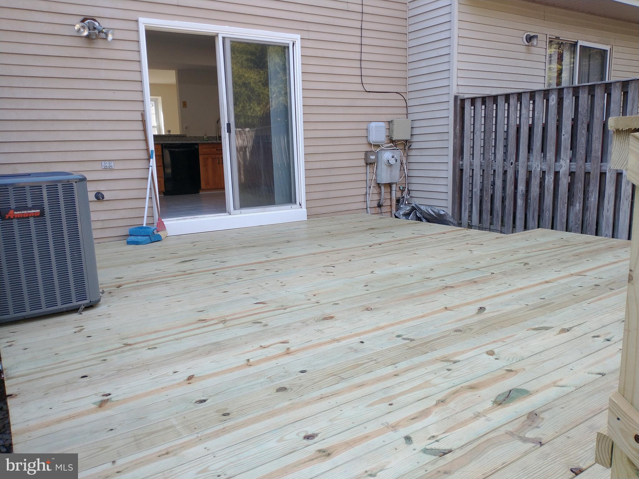 WAYSIDE VILLAGE - Residential Lease