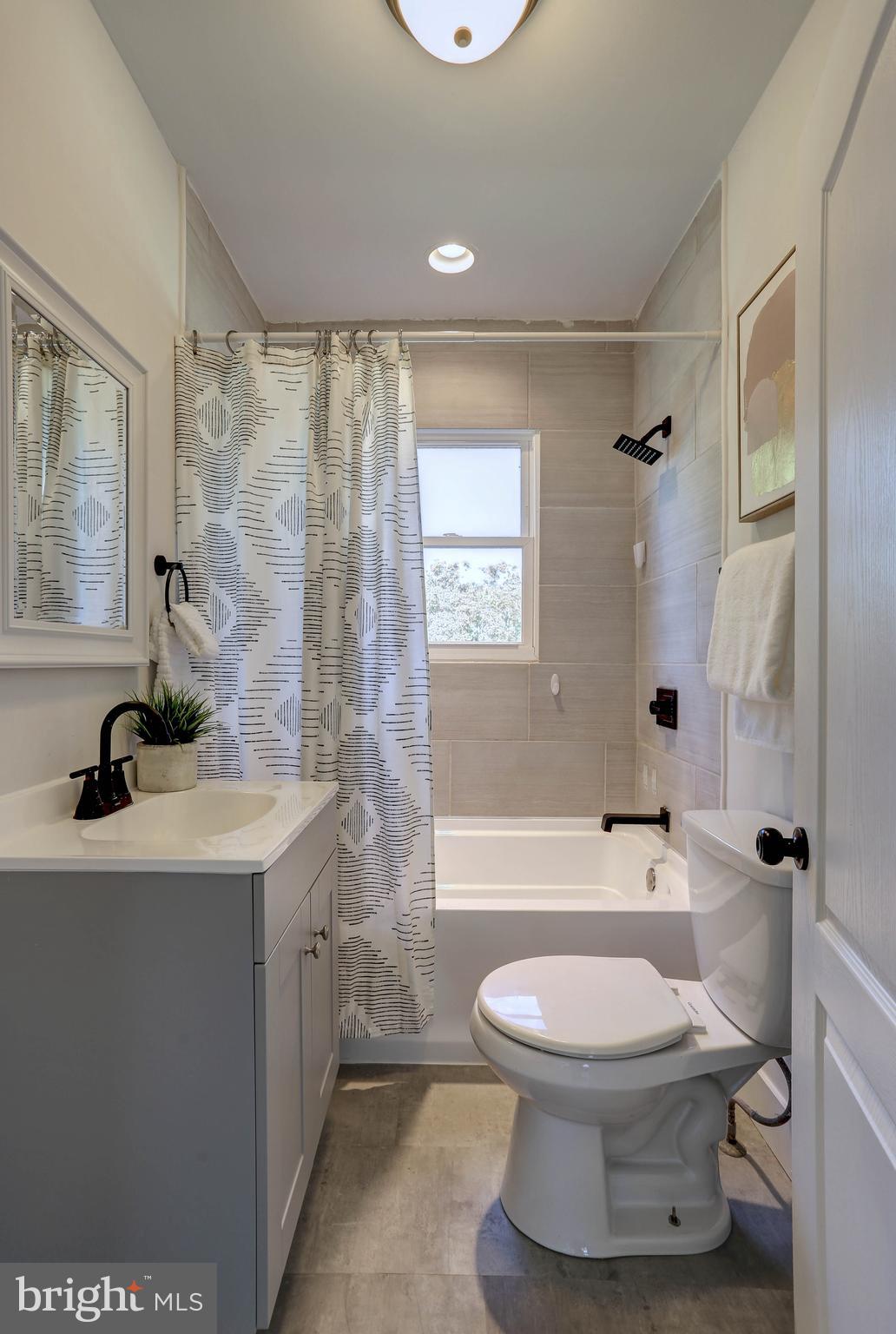 JOSHUA - Residential