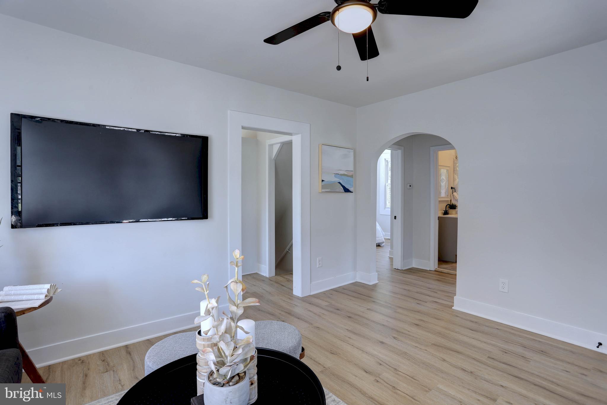 JOSHUA - Residential