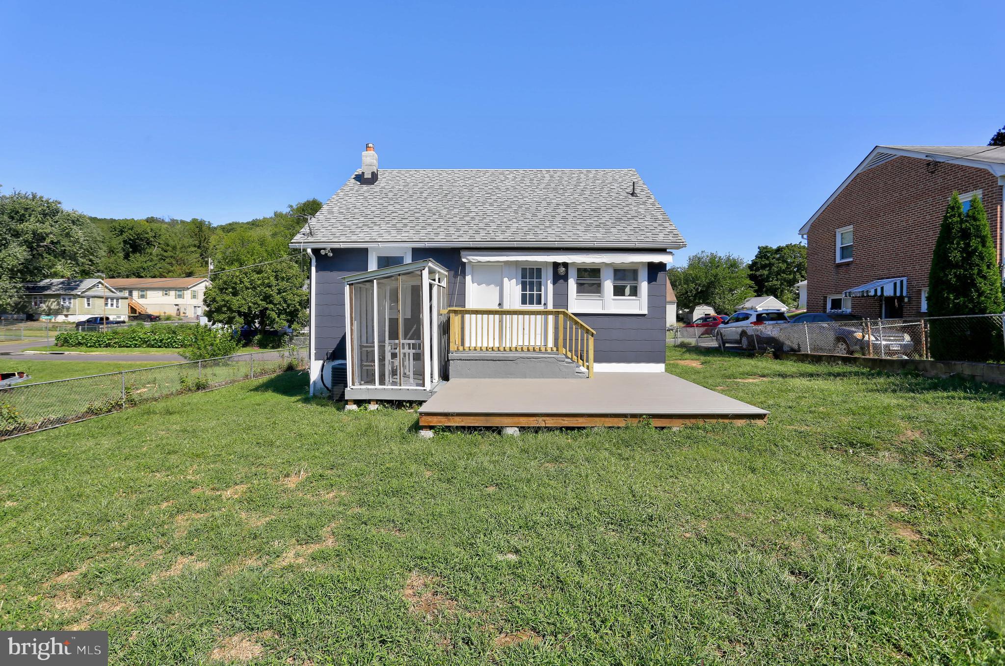 JOSHUA - Residential