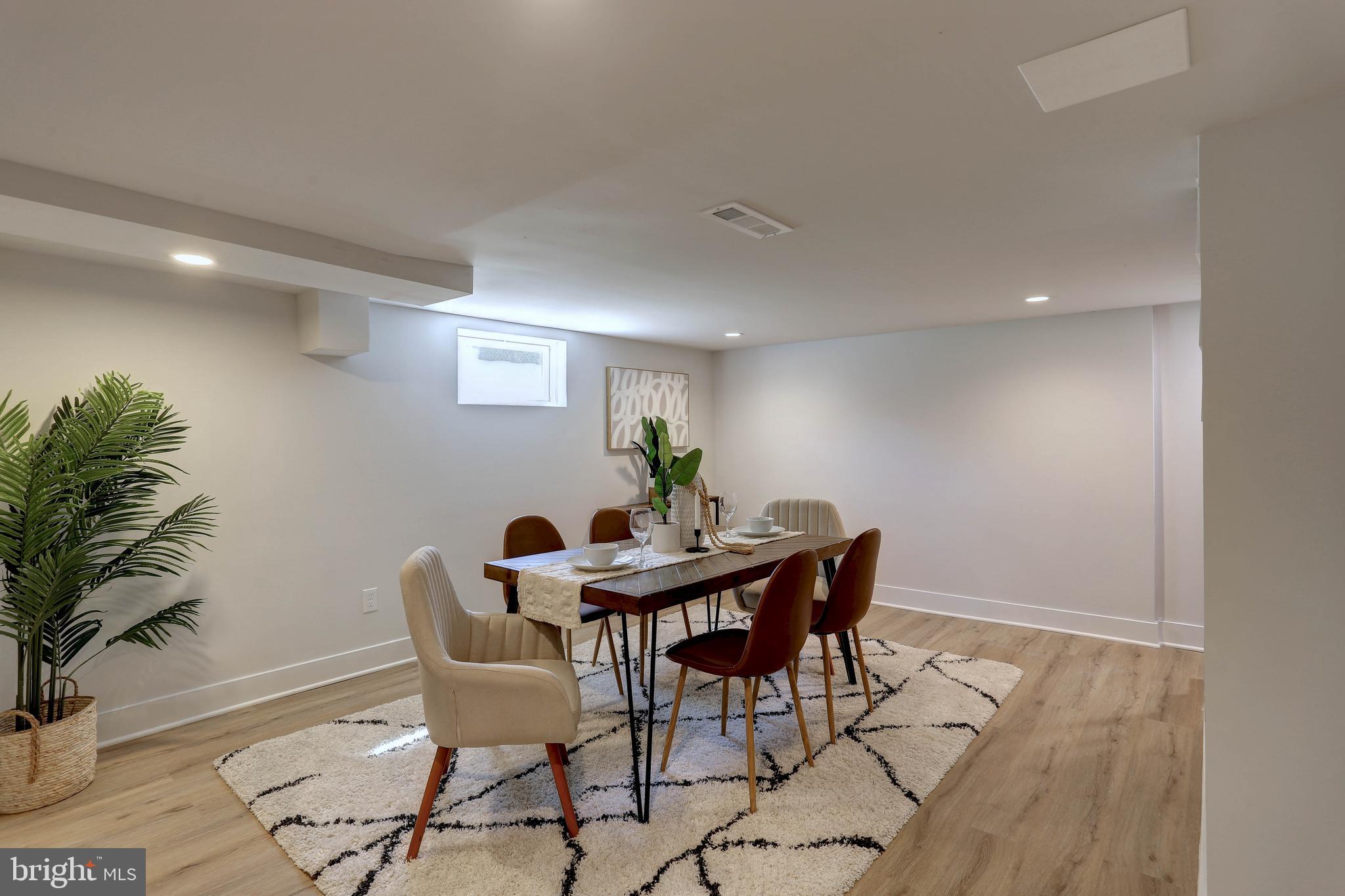 JOSHUA - Residential