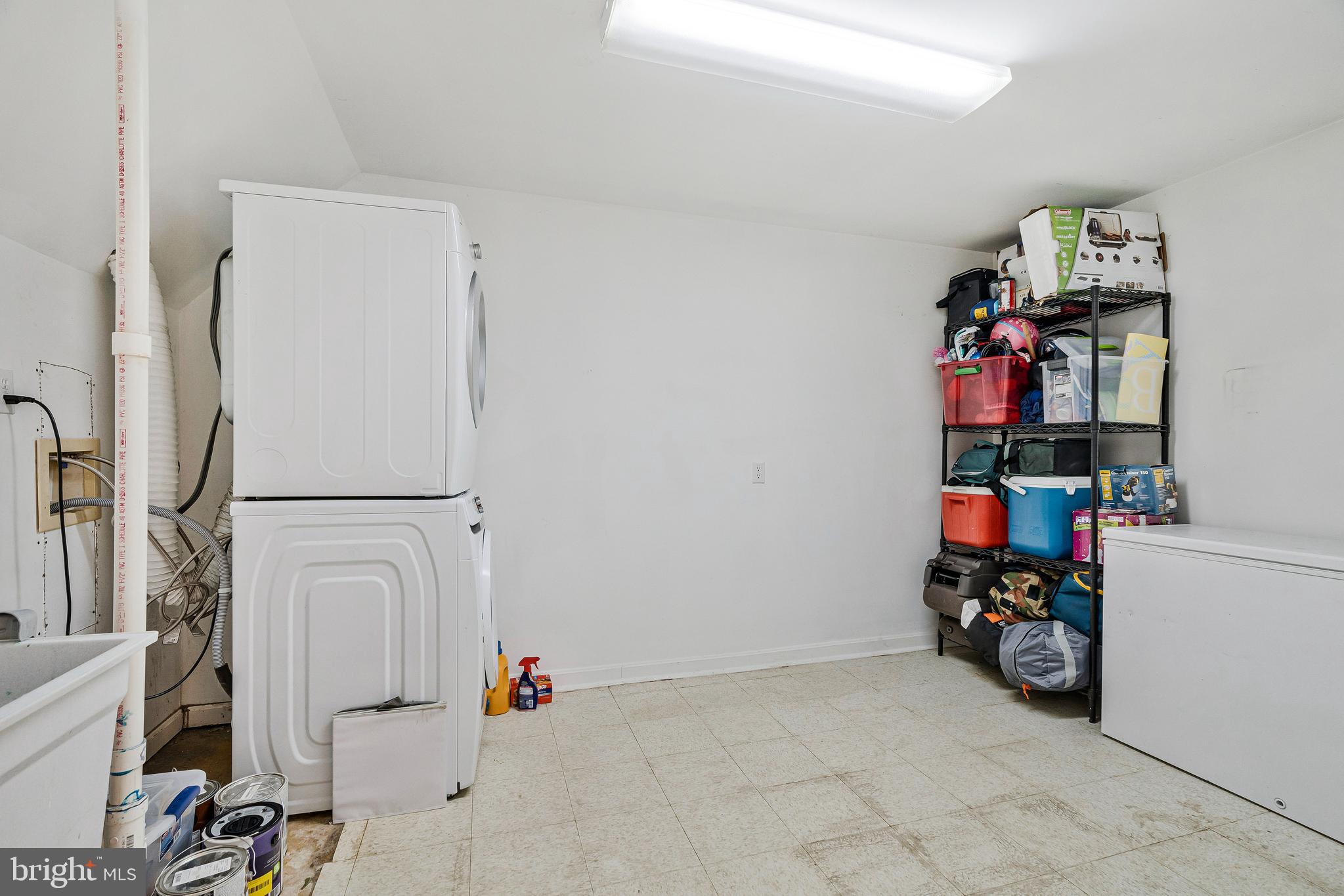 COUNTRYSIDE - Residential