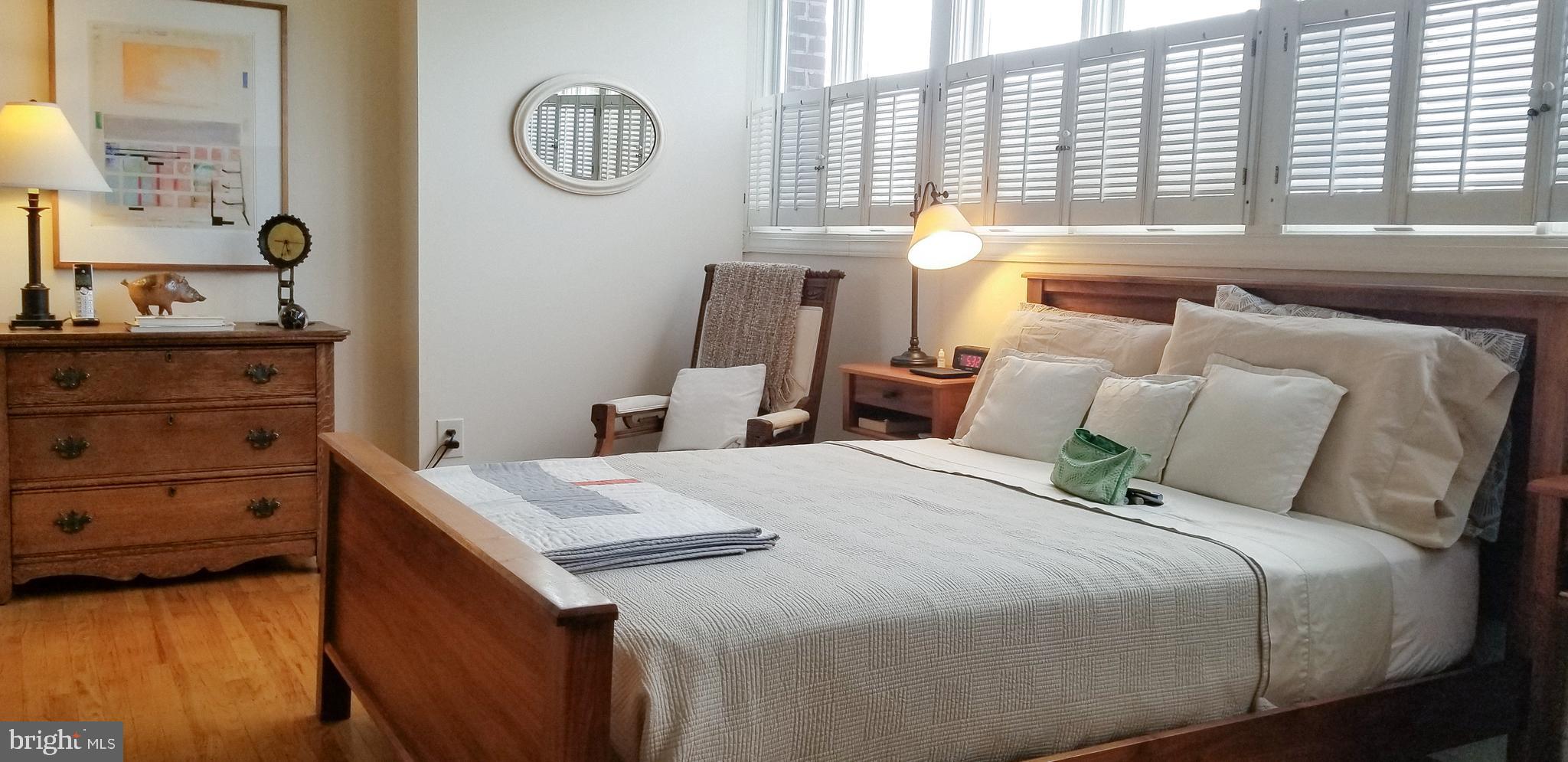 SOCIETY HILL - Residential