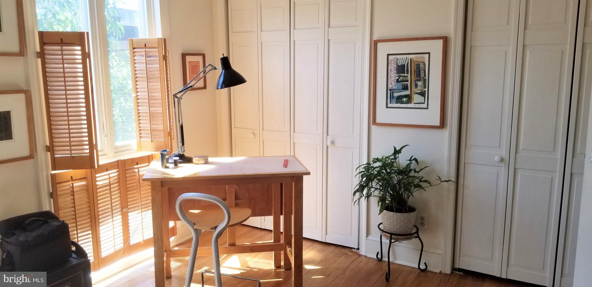 SOCIETY HILL - Residential