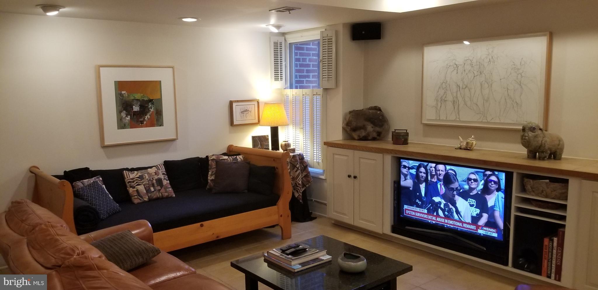 SOCIETY HILL - Residential