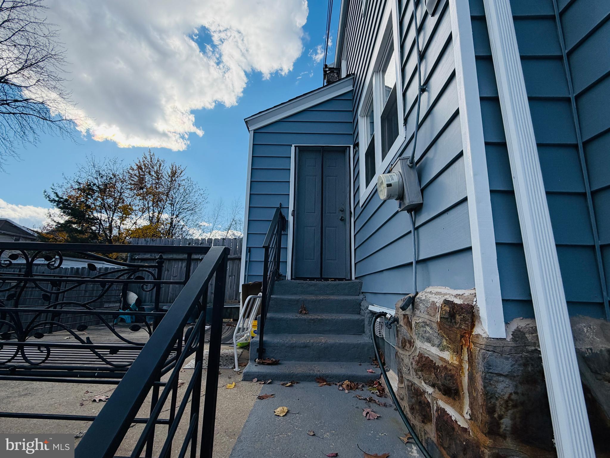 LANSDOWNE - Residential