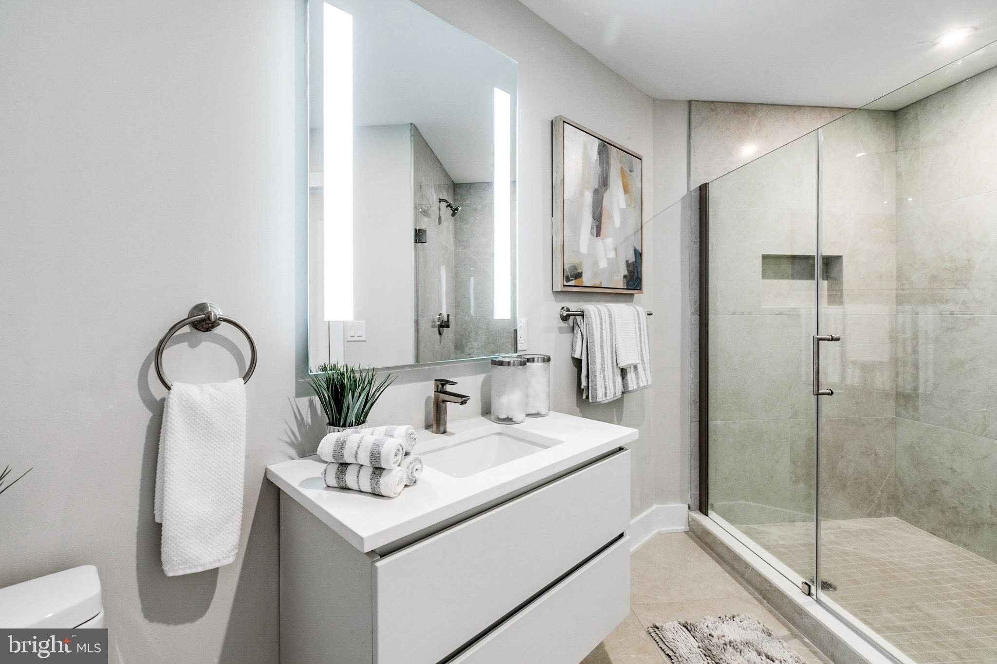 1533 RIDGE AVENUE 506