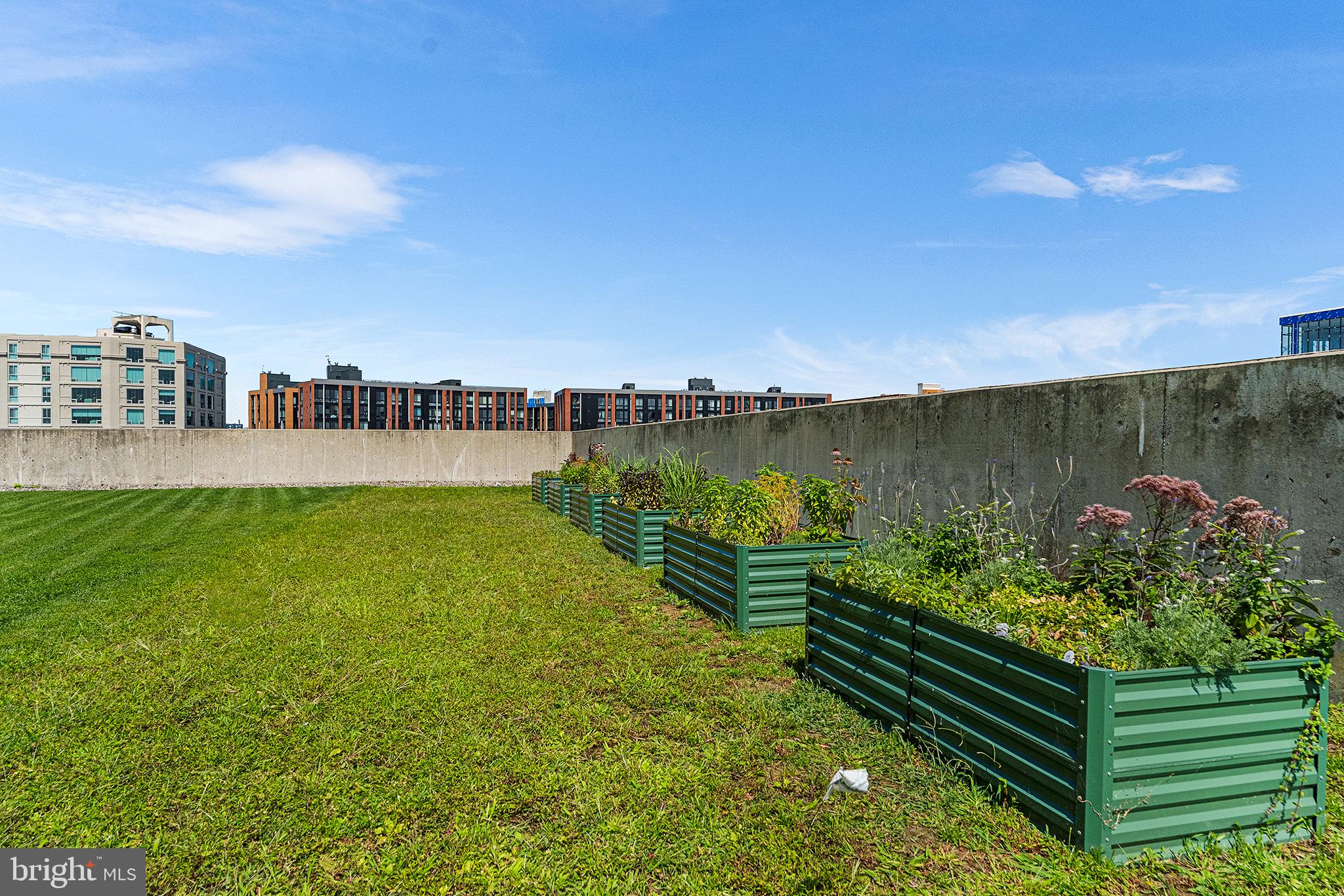 WATERFRONT SQUARE - Residential