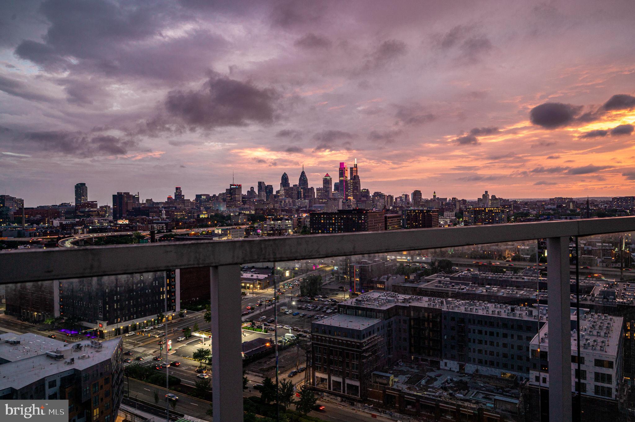 WATERFRONT SQUARE - Residential