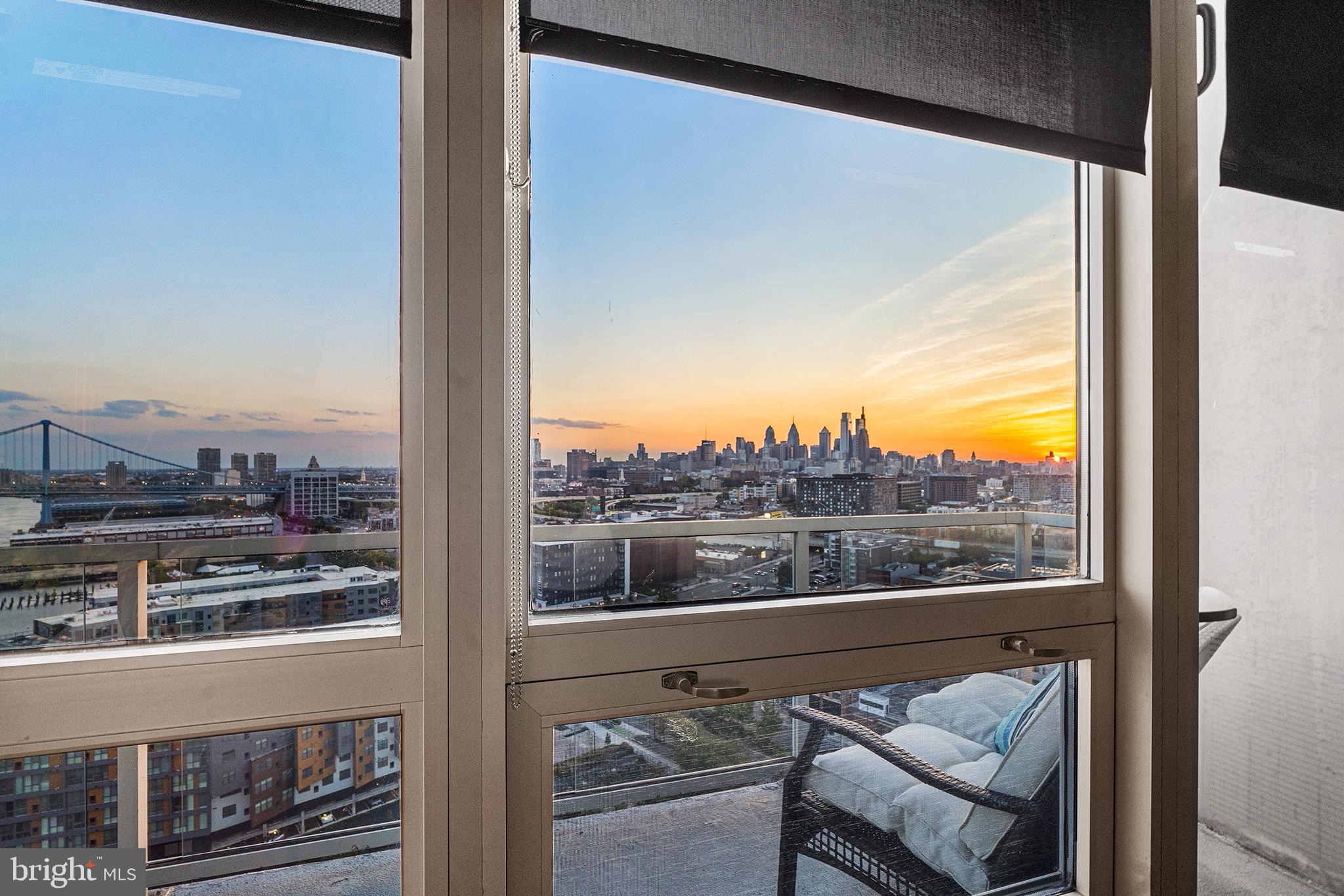 WATERFRONT SQUARE - Residential