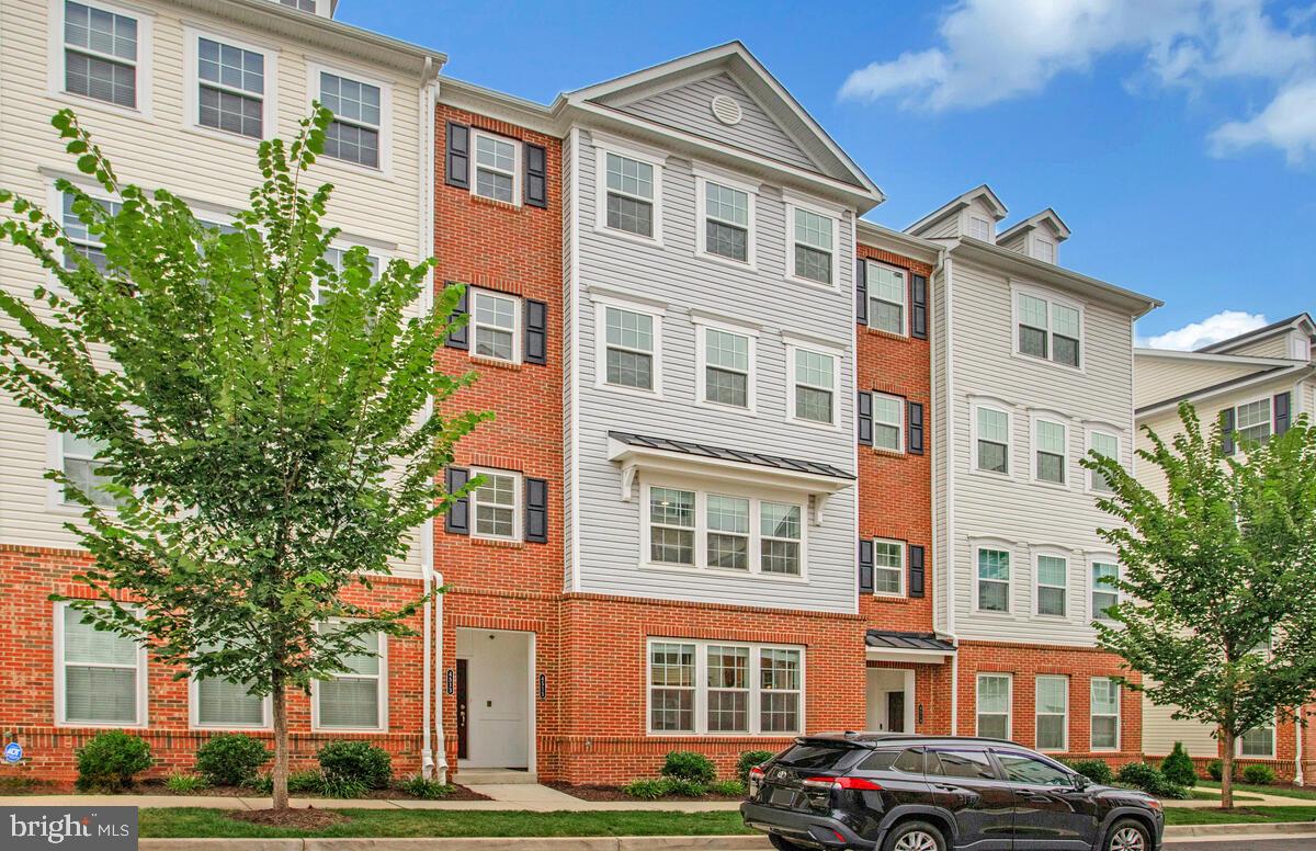 BALLARD GREEN - Residential Lease